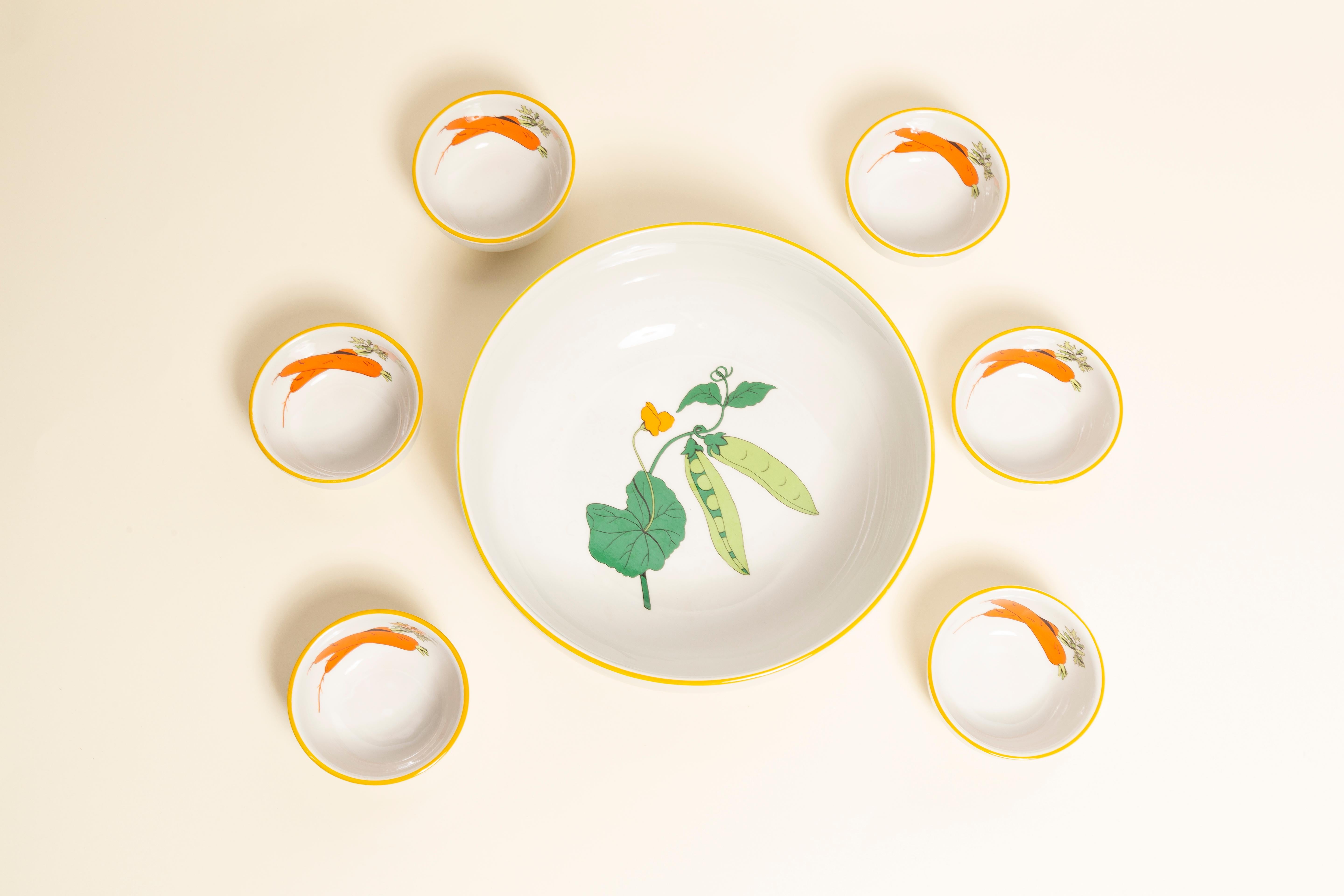 Set of Midcentury Carrot Decorative Porcelain Salad Bowls, Italy, 1970s 3