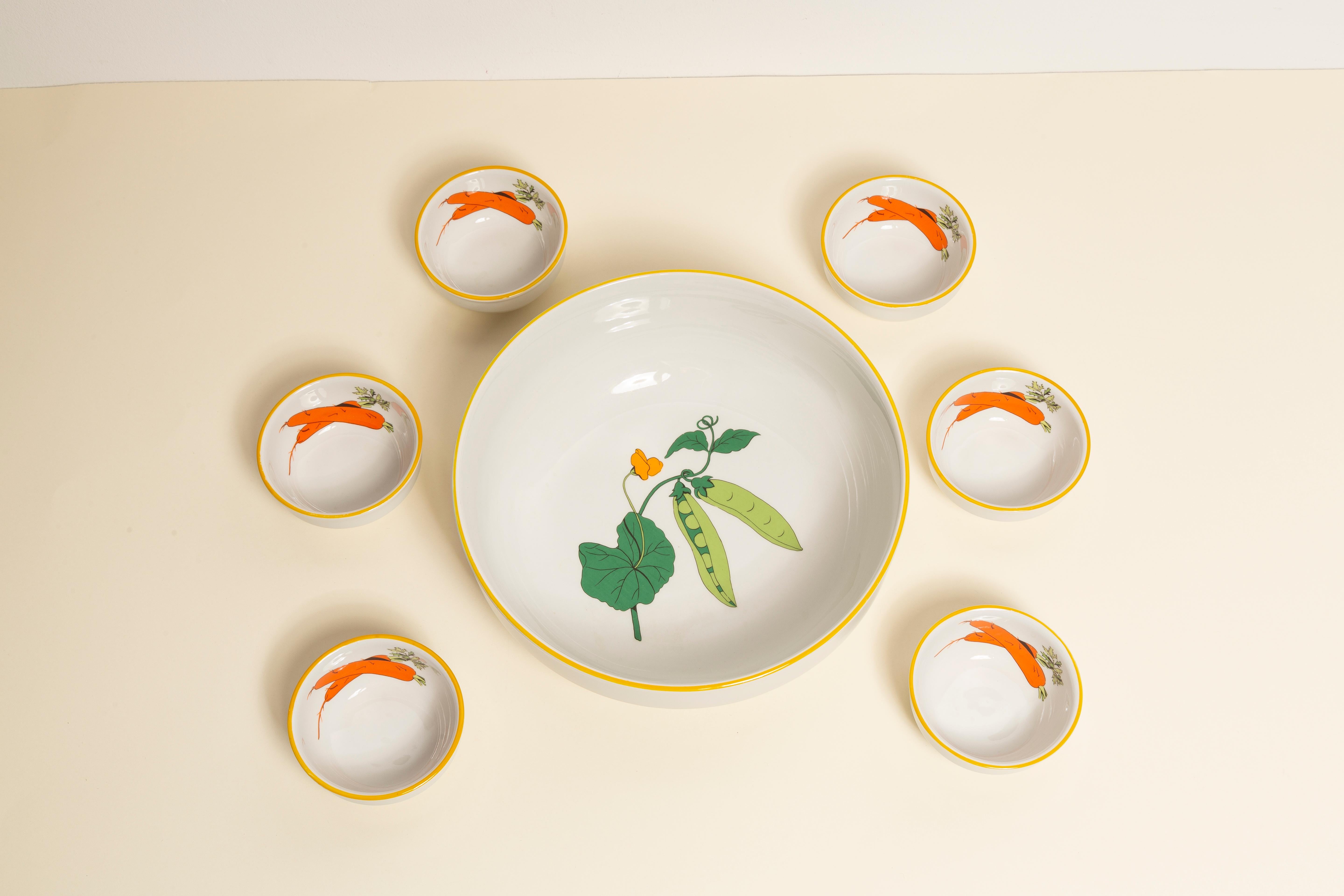 Set of Midcentury Carrot Decorative Porcelain Salad Bowls, Italy, 1970s 4