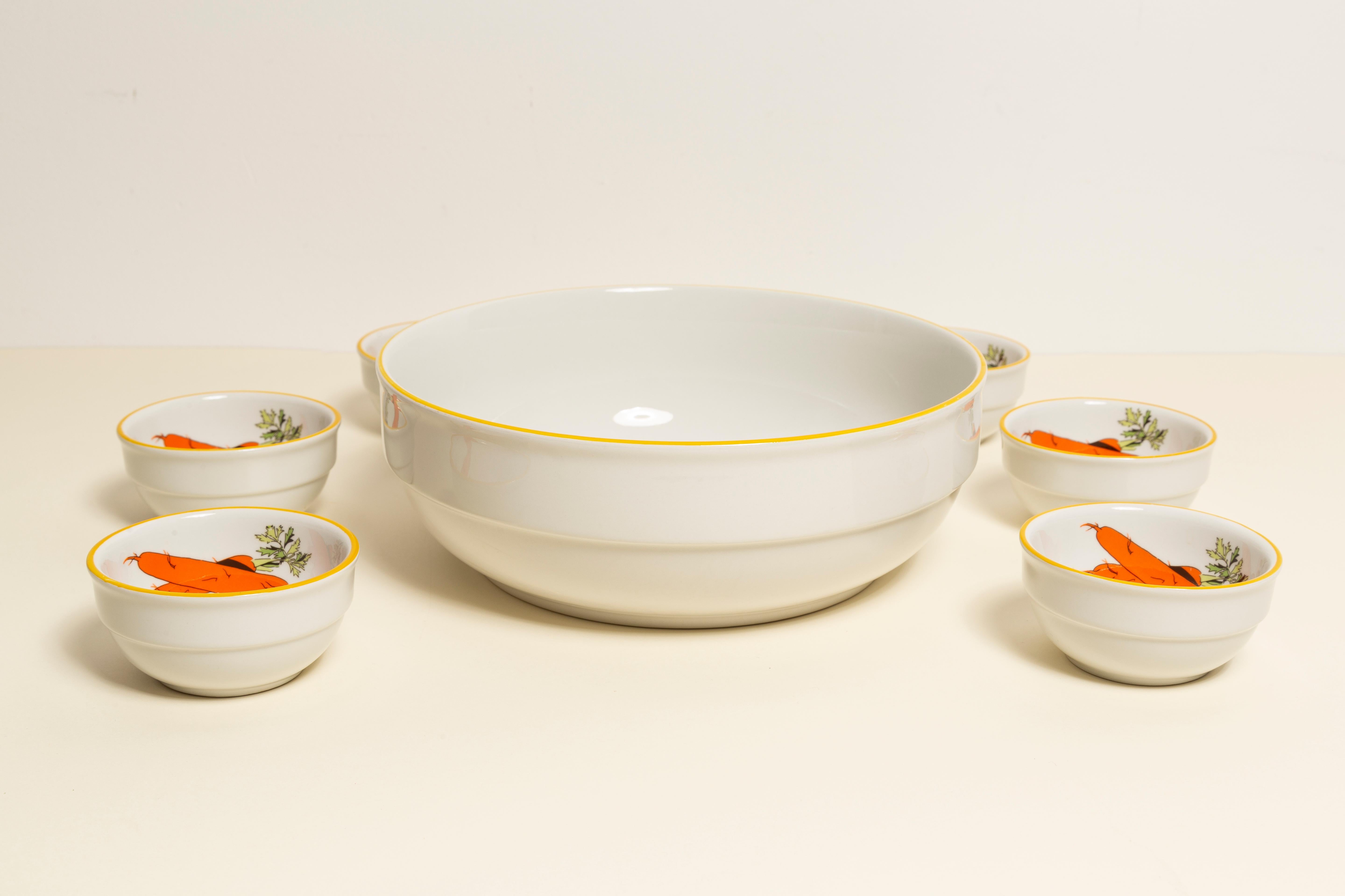 Set of Midcentury Carrot Decorative Porcelain Salad Bowls, Italy, 1970s 6