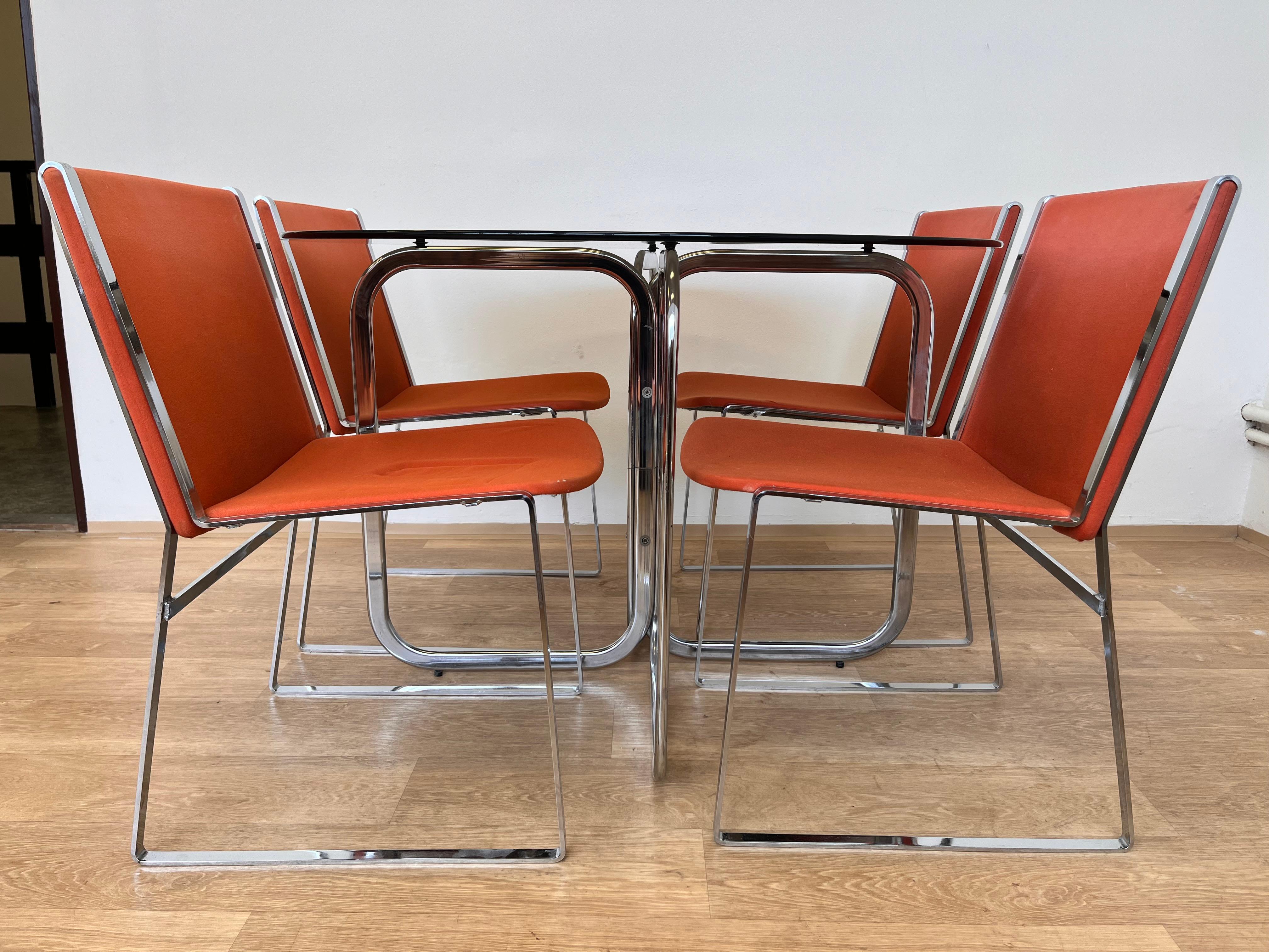 Ensemble de chaises et table de salle à manger chromées design du milieu du siècle 1970 en vente 3