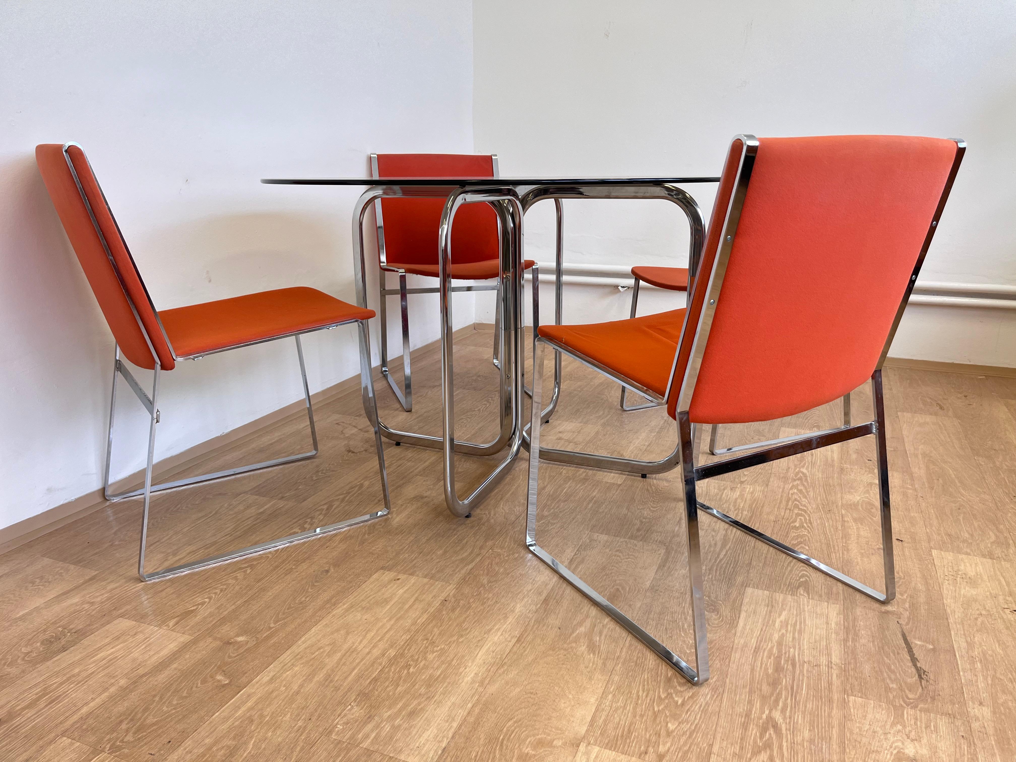 Ensemble de chaises et table de salle à manger chromées design du milieu du siècle 1970 en vente 8