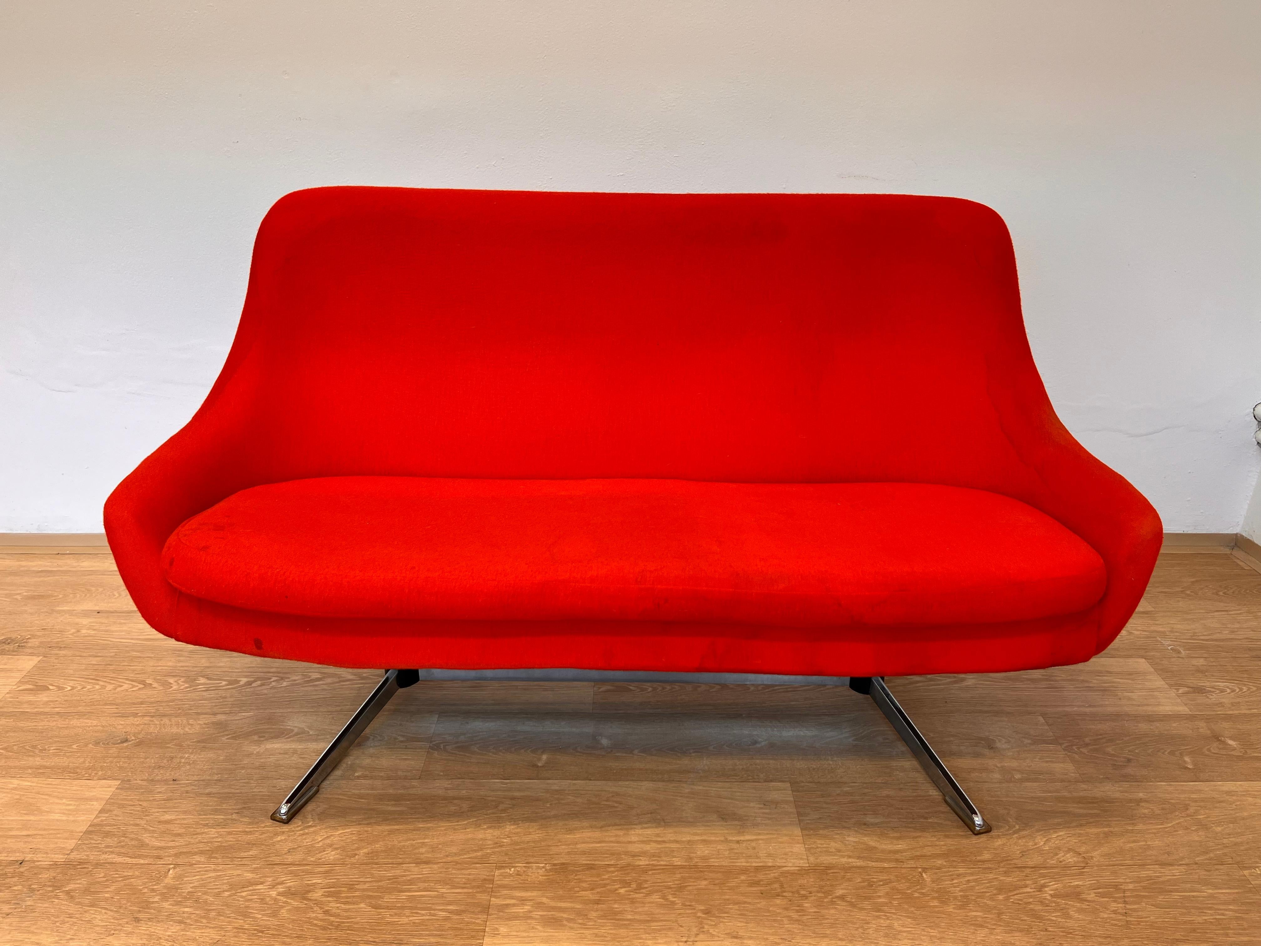 Space Age Set of mid century french style SPACE AGE cocktail sofa and chairs - 1970s For Sale