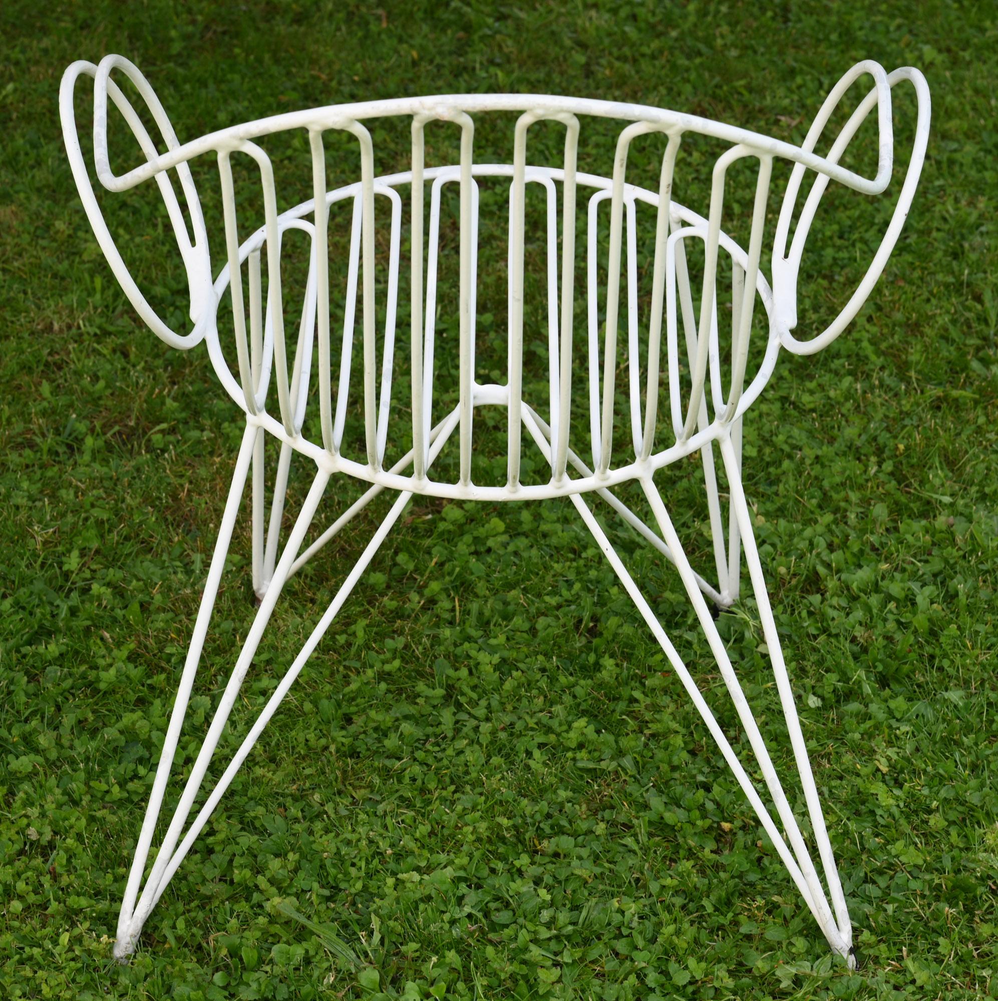 20th Century Set of Midcentury Garden Chairs and Table, Iron, White Painted, German For Sale