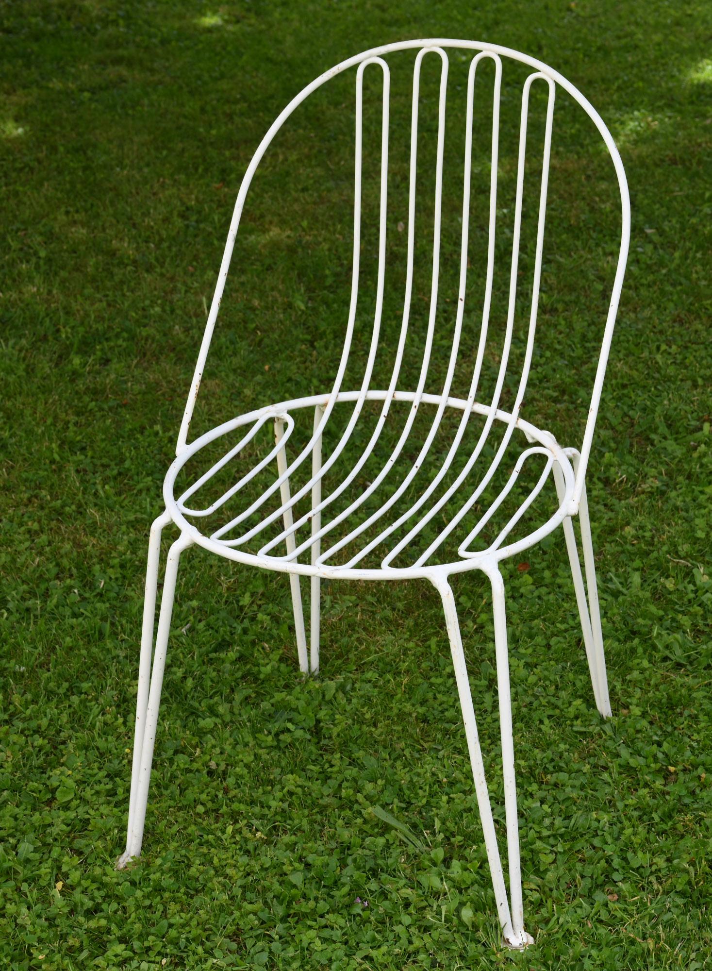 Set of Midcentury Garden Chairs and Table, Iron, White Painted, German For Sale 2