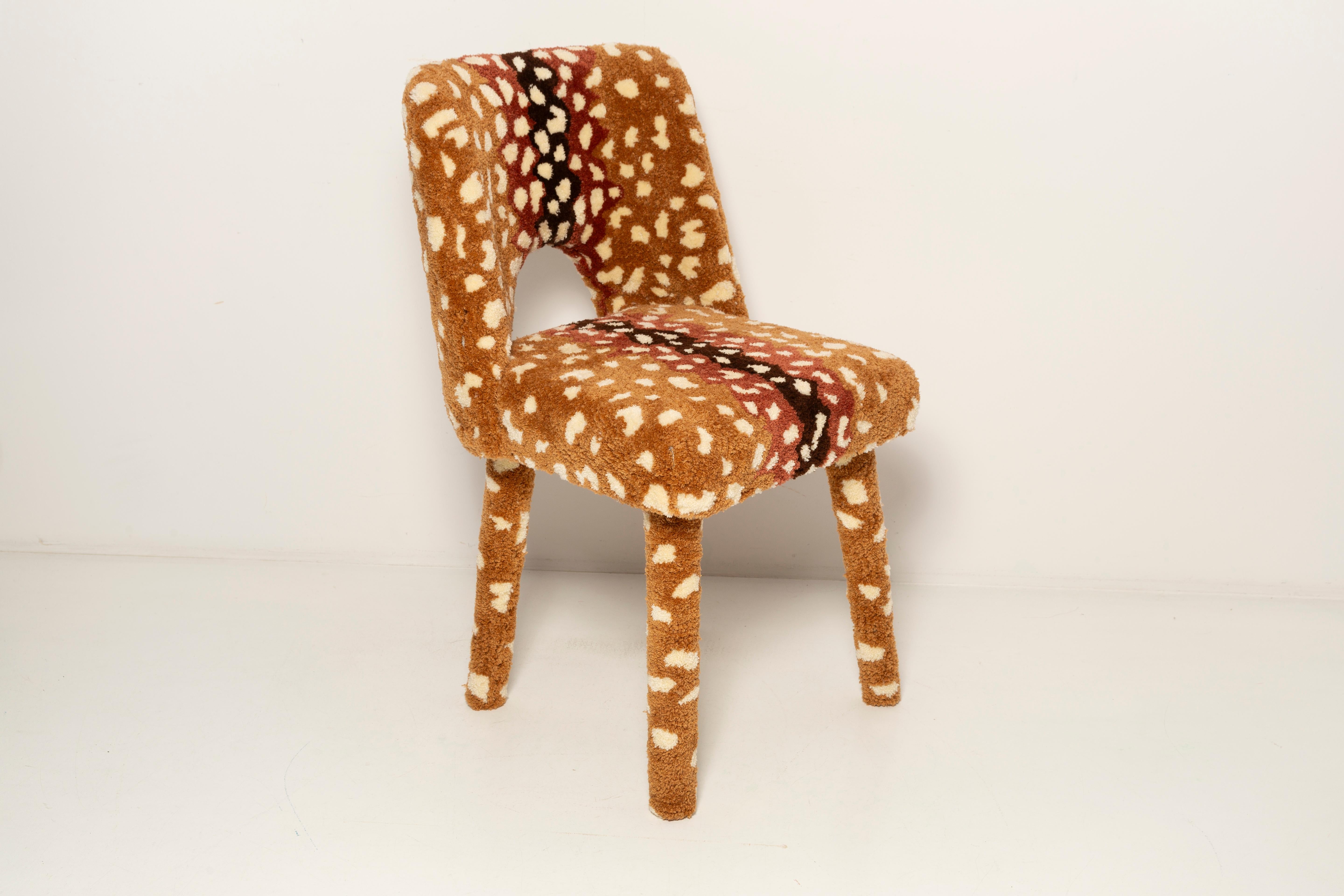 20ième siècle Ensemble de chaise et tabouret en laine touffetée de cerf Bambi, milieu de siècle, Europe en vente