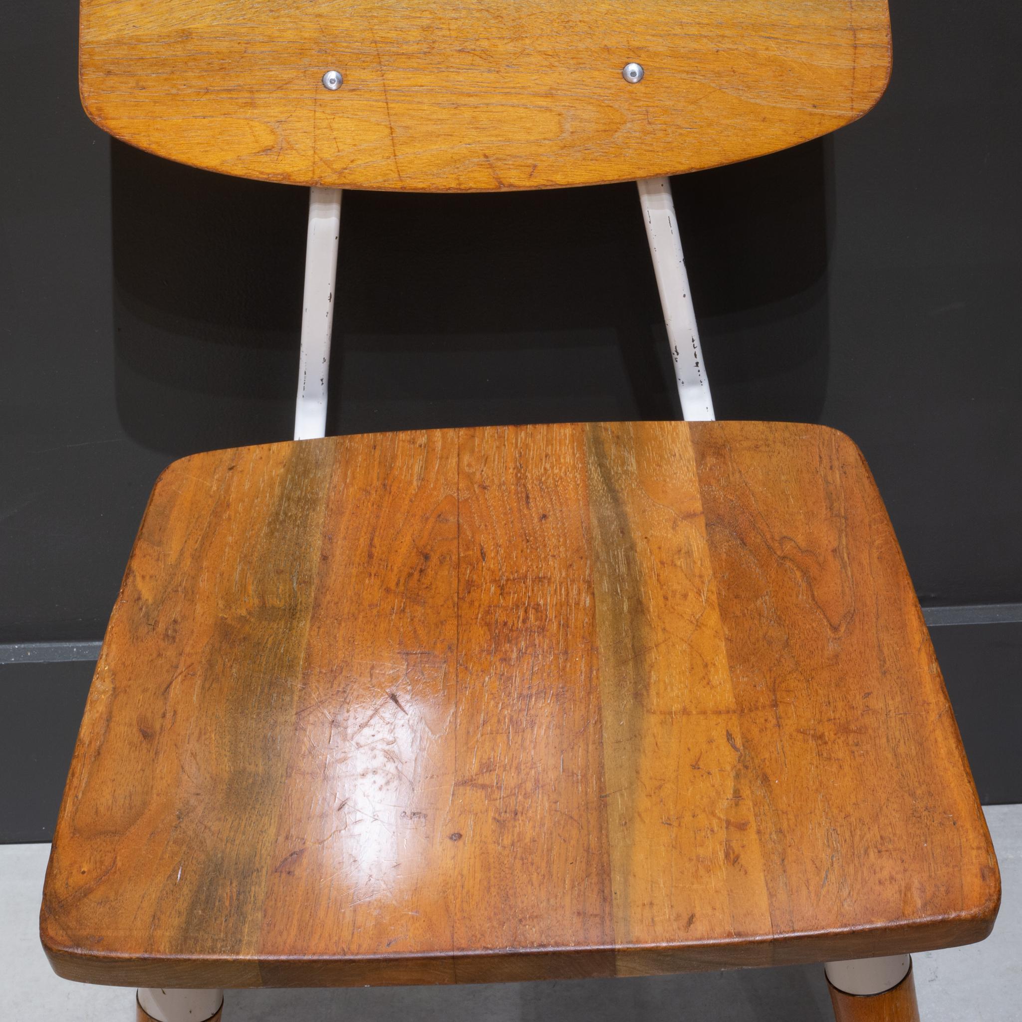 Set of Mid-Century Hil-Rom Hospital Waiting Room Chairs, C.1950 7
