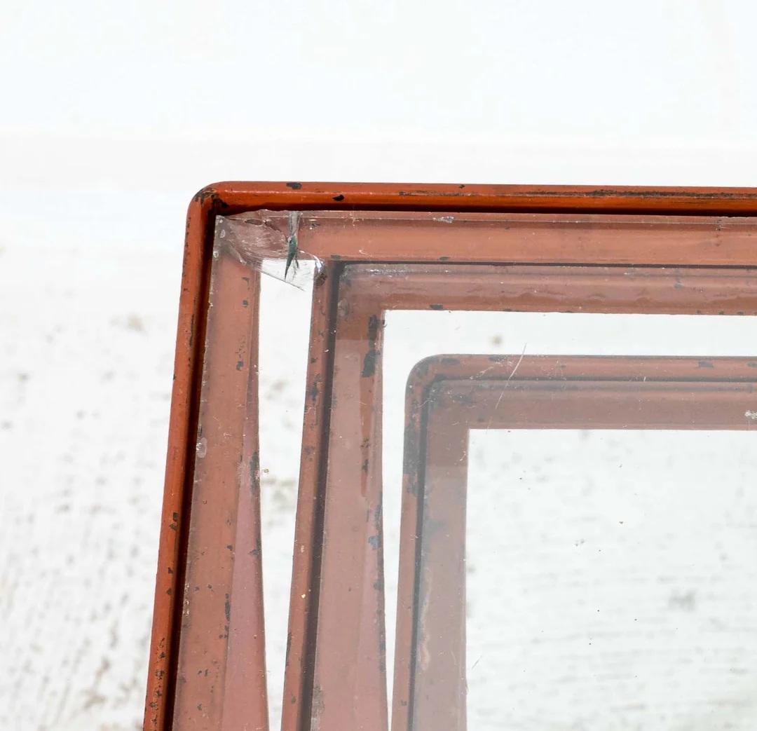 Set Of Mid Century Iron Nesting Tables In condizioni buone in vendita a New York, NY