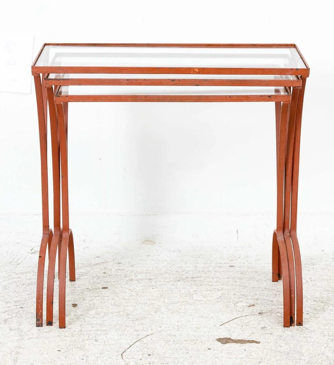 XX secolo Set Of Mid Century Iron Nesting Tables in vendita