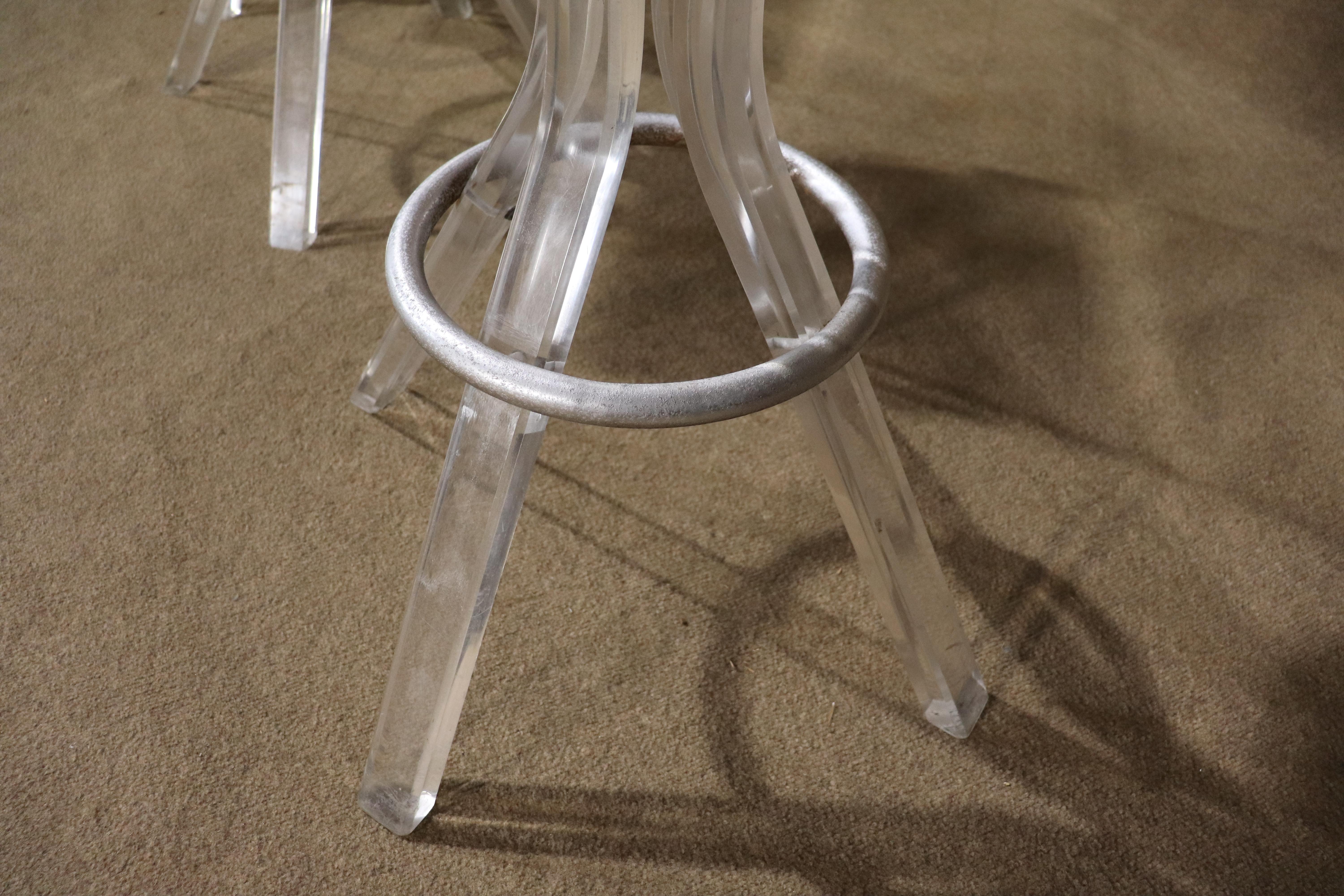 Set of Mid-Century Lucite Stools For Sale 1
