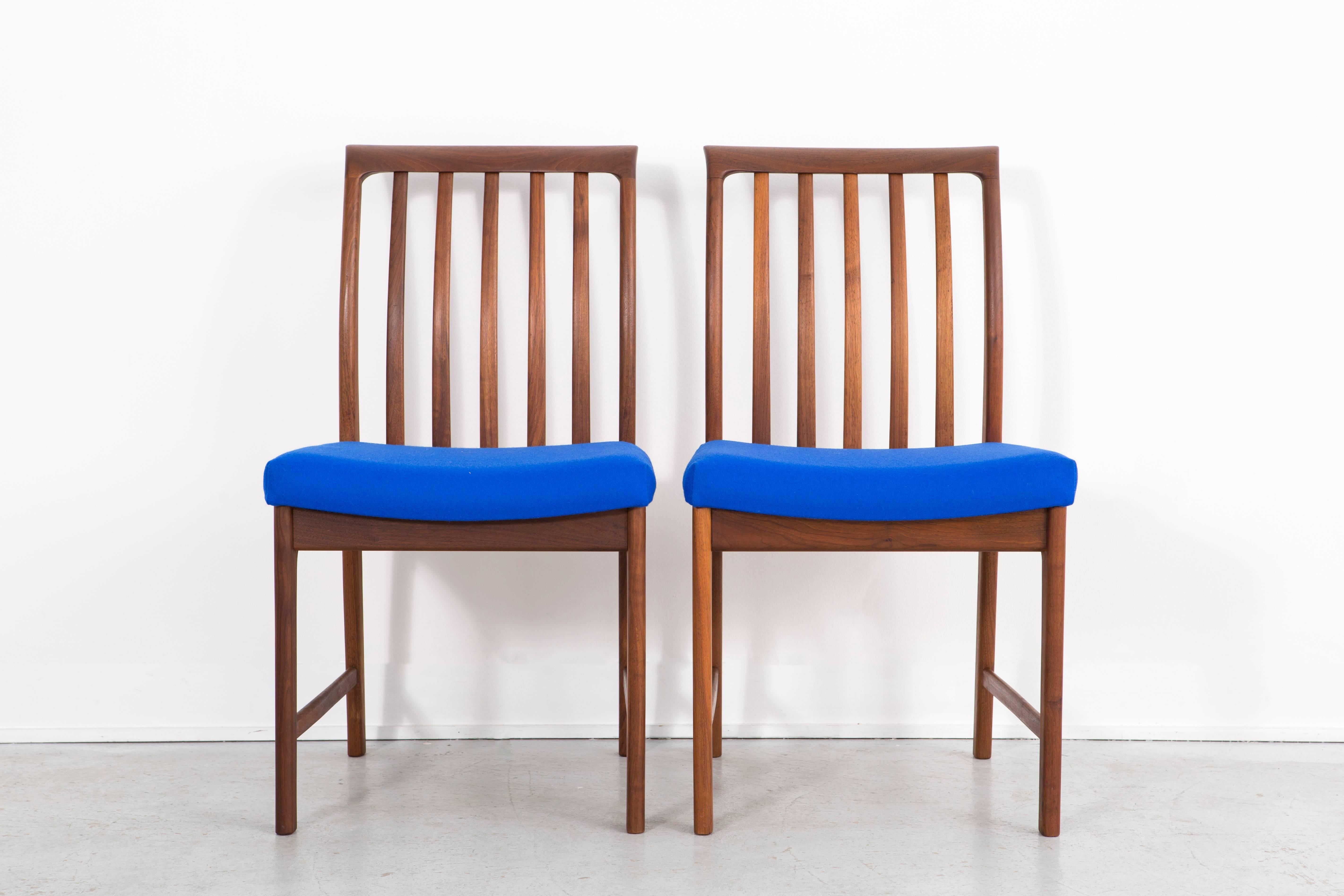 Set of ten dining chairs

by DUX

Sweden, circa 1960s

Teak and reupholstered in Maharam wool

Measures: 34 ?” H x 19 ?” W x 20 ½” D x seat 17 ¼” D (with arms)

36 ?” H x 24 7/16” W x 24 ?” D x seat 18 ¼” D (armless)

Sold as a