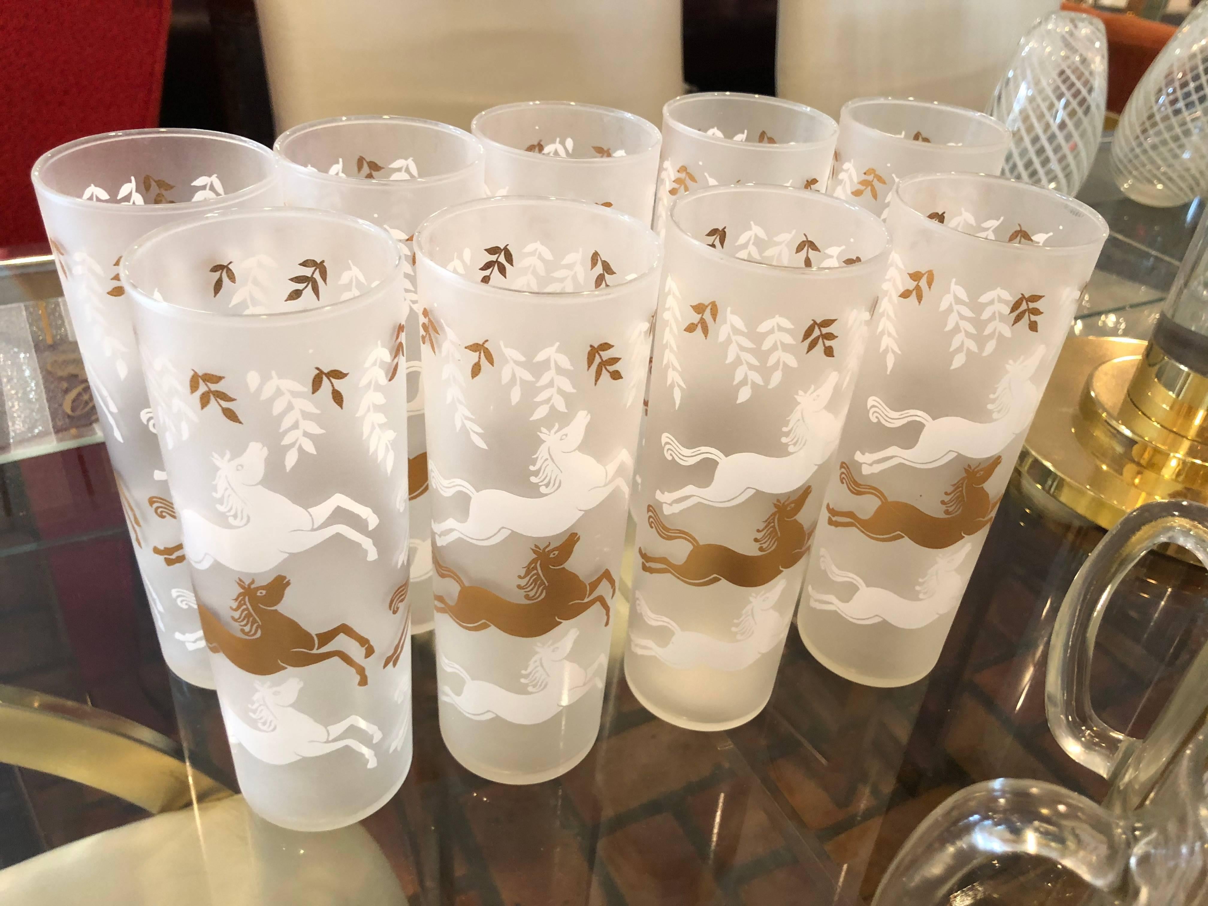 Set of Mid-Century Modern Frosted Horse High Ball Glasses - Set of 9  In Good Condition In Redding, CT