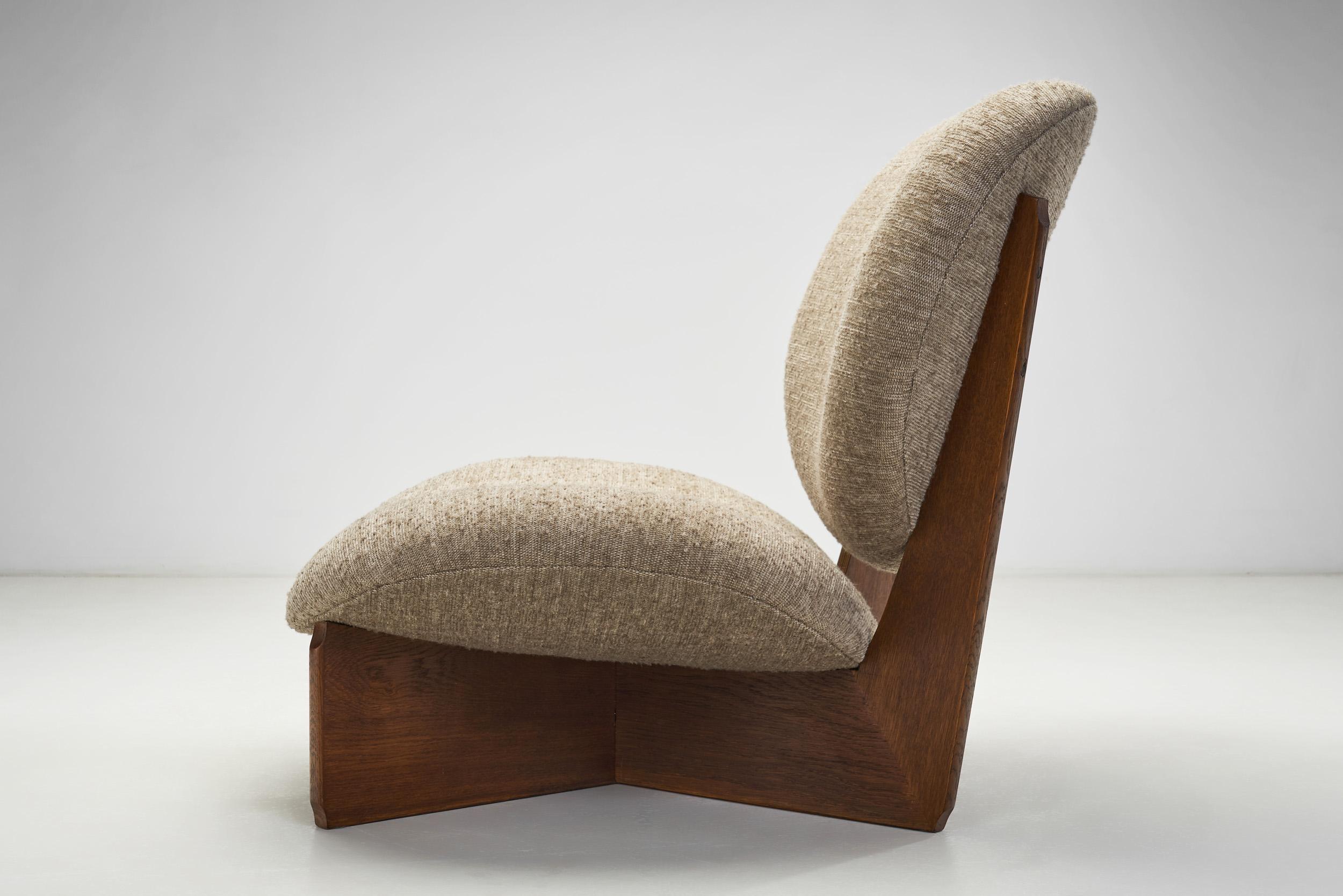 Set of Mid-Century Modern Lounge Chairs and Footstool, Europe Late 20th century 3
