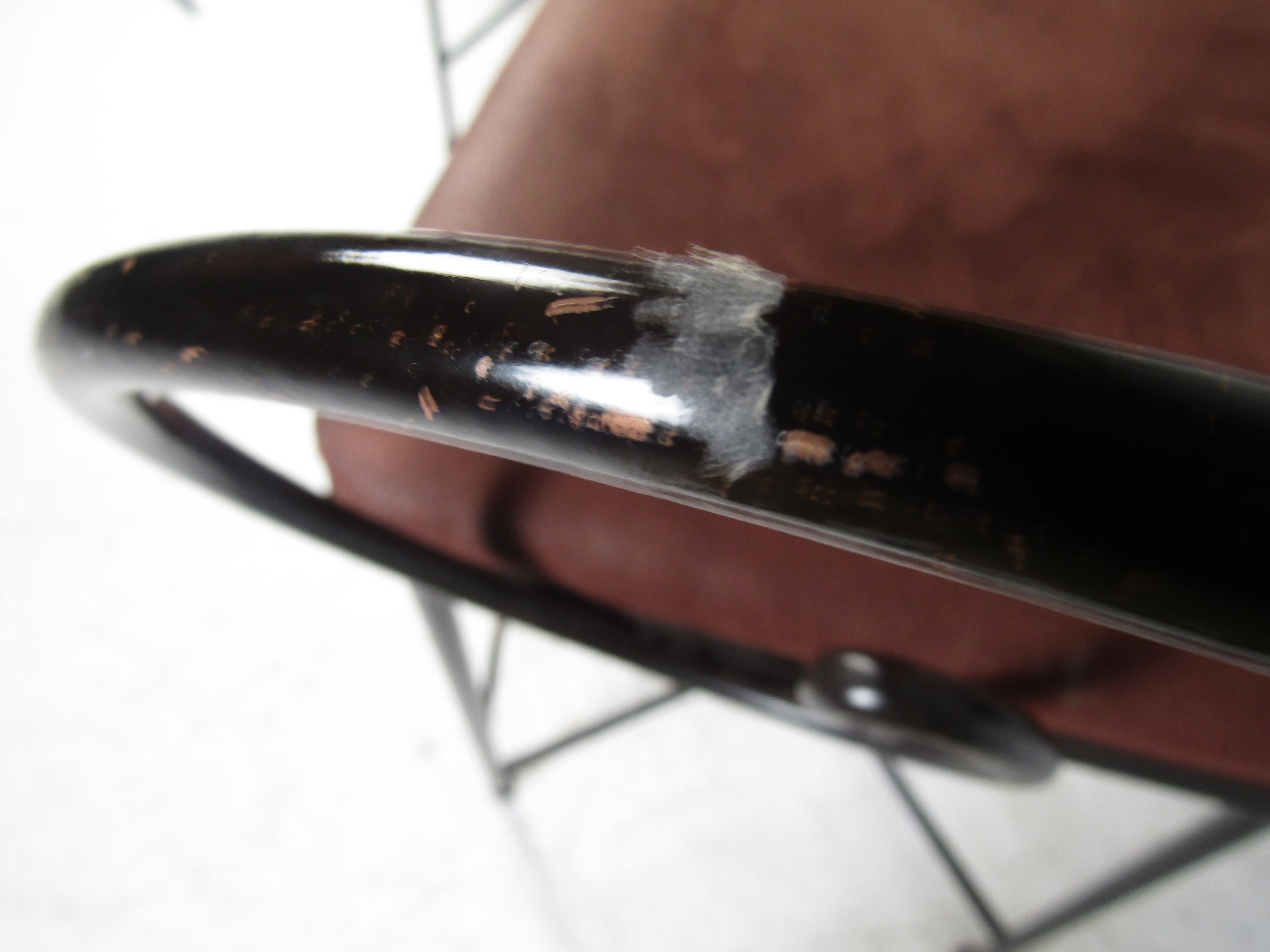 Set of Mid-Century Modern Stools 4