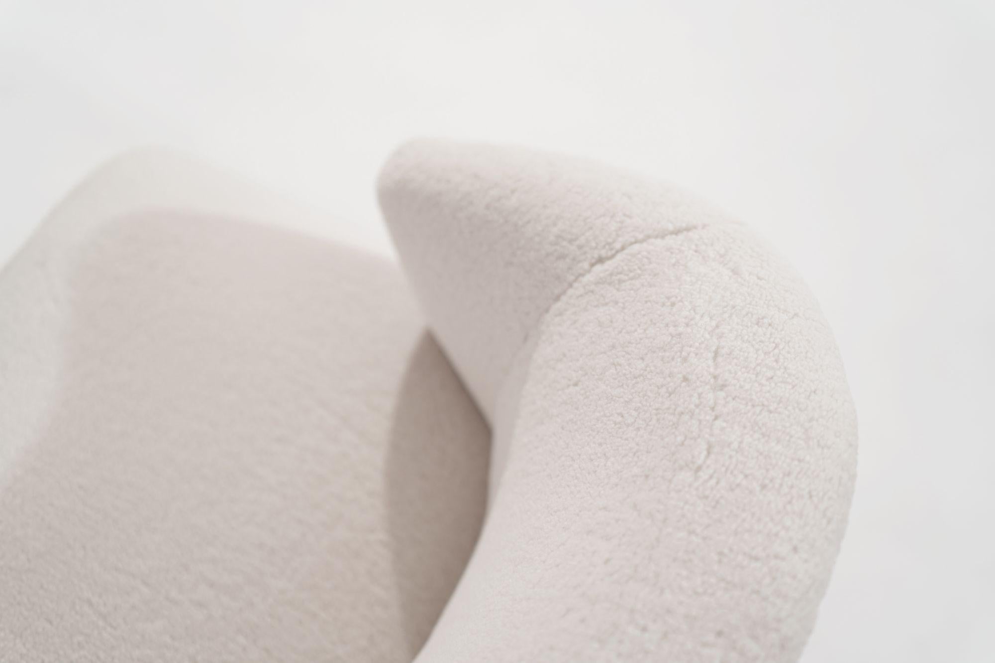 Set of Mid-Century Modern Swivel Chairs in Bouclé, circa 1950s 7
