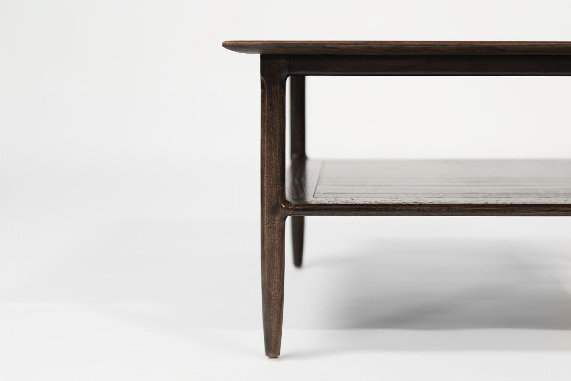 Ensemble de tables basses en Oak C. Espresso, C. 1950s en vente 1
