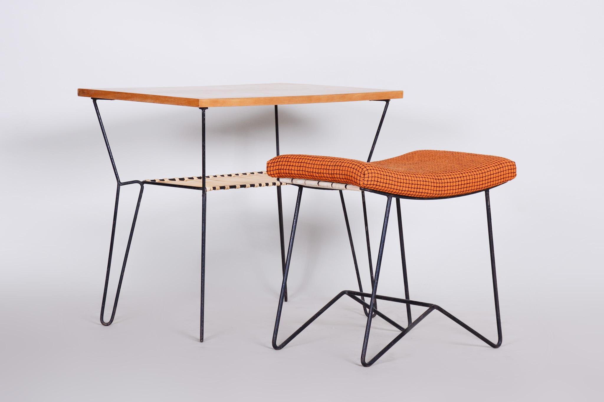 Set of Midcentury Orange Stool and Beech Table, Preserved Condition, 1950s In Good Condition For Sale In Horomerice, CZ