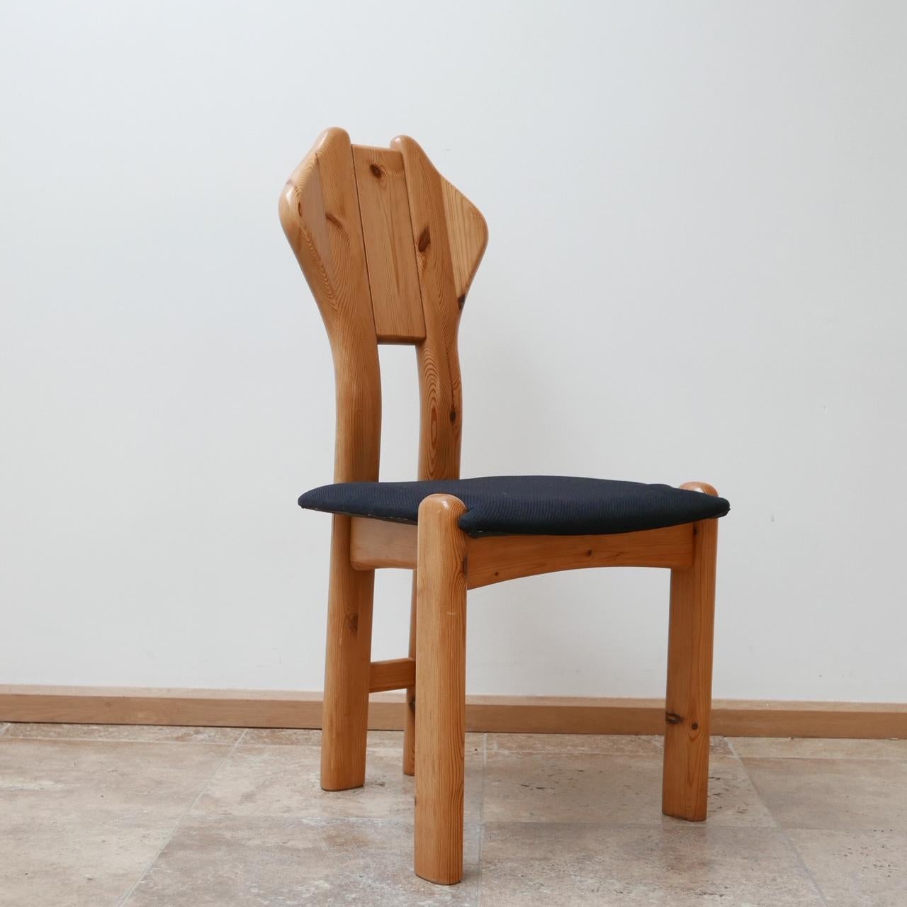 Set of Midcentury Pine Danish Dining Chairs 3