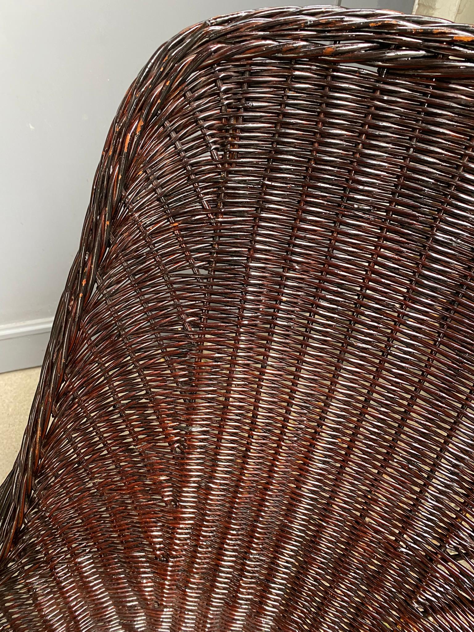 Mid Century Set of Wicker / Rattan Table & Chairs By Noordwolde, Dutch 1970s For Sale 12