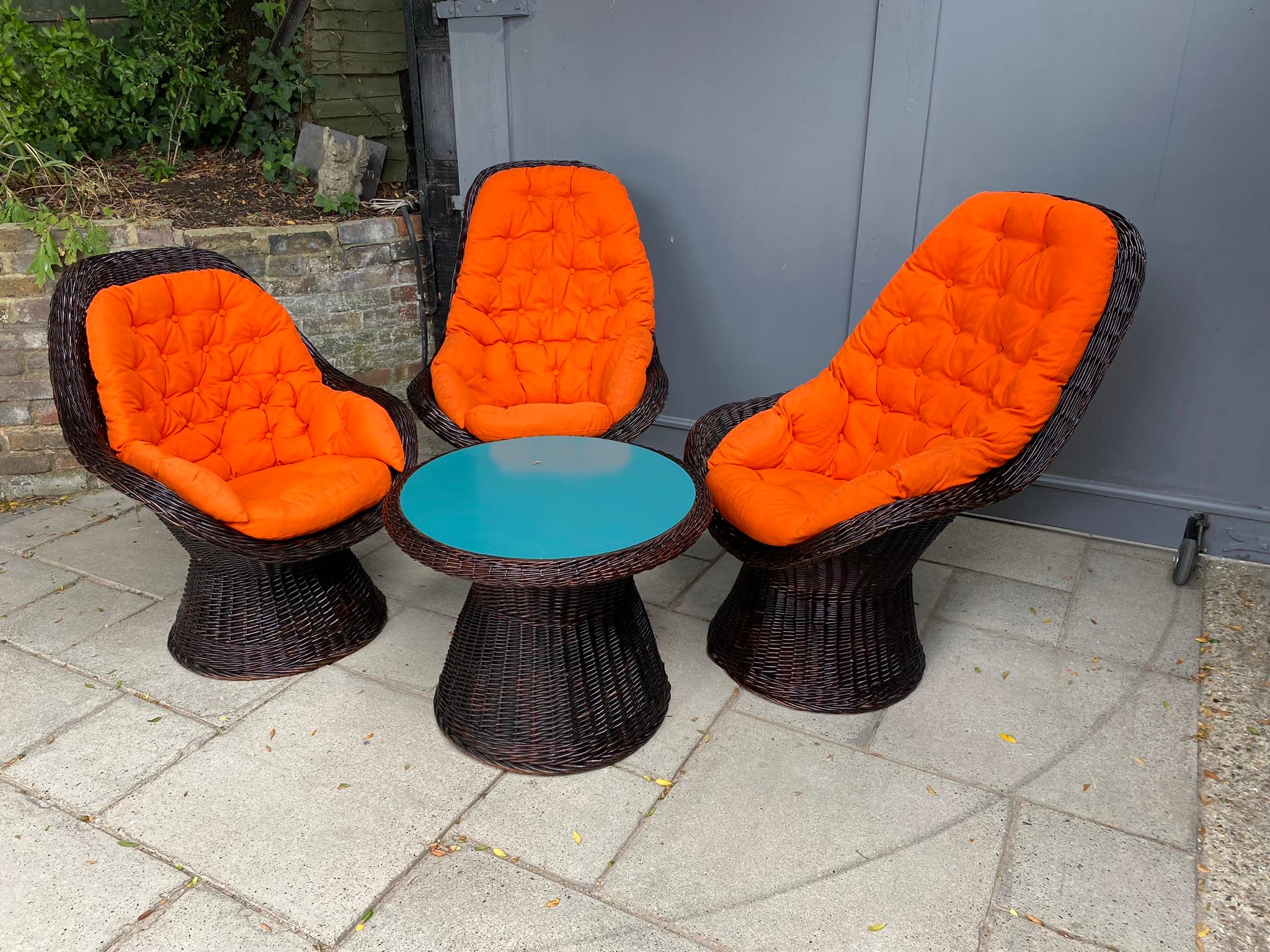 Mid-Century Modern Set of Mid Century Rattan Chairs & Table By Rohe Noordwolde, Holland, 1970s For Sale