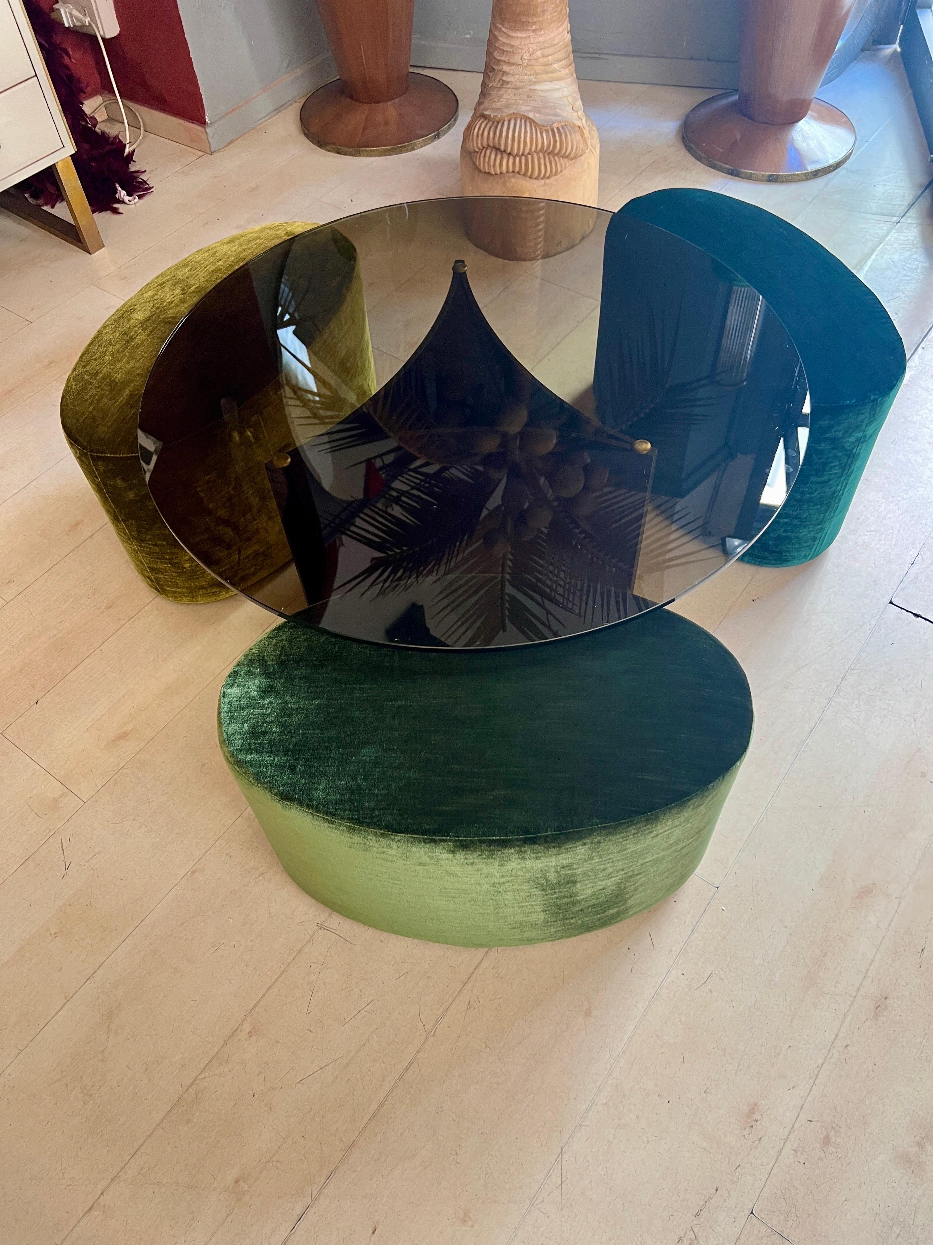 Mid-Century Modern Set of Mid-Century Round Coffee Table and Three Green Velvet Foldaway Poufs