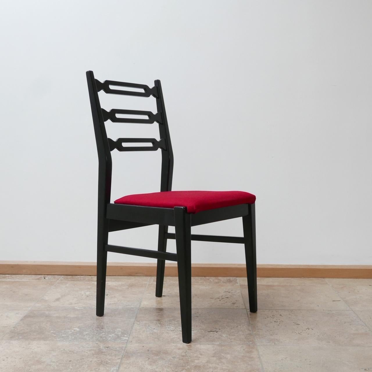 Set di 4 sedie da pranzo scandinave del Medioevo in vendita 1