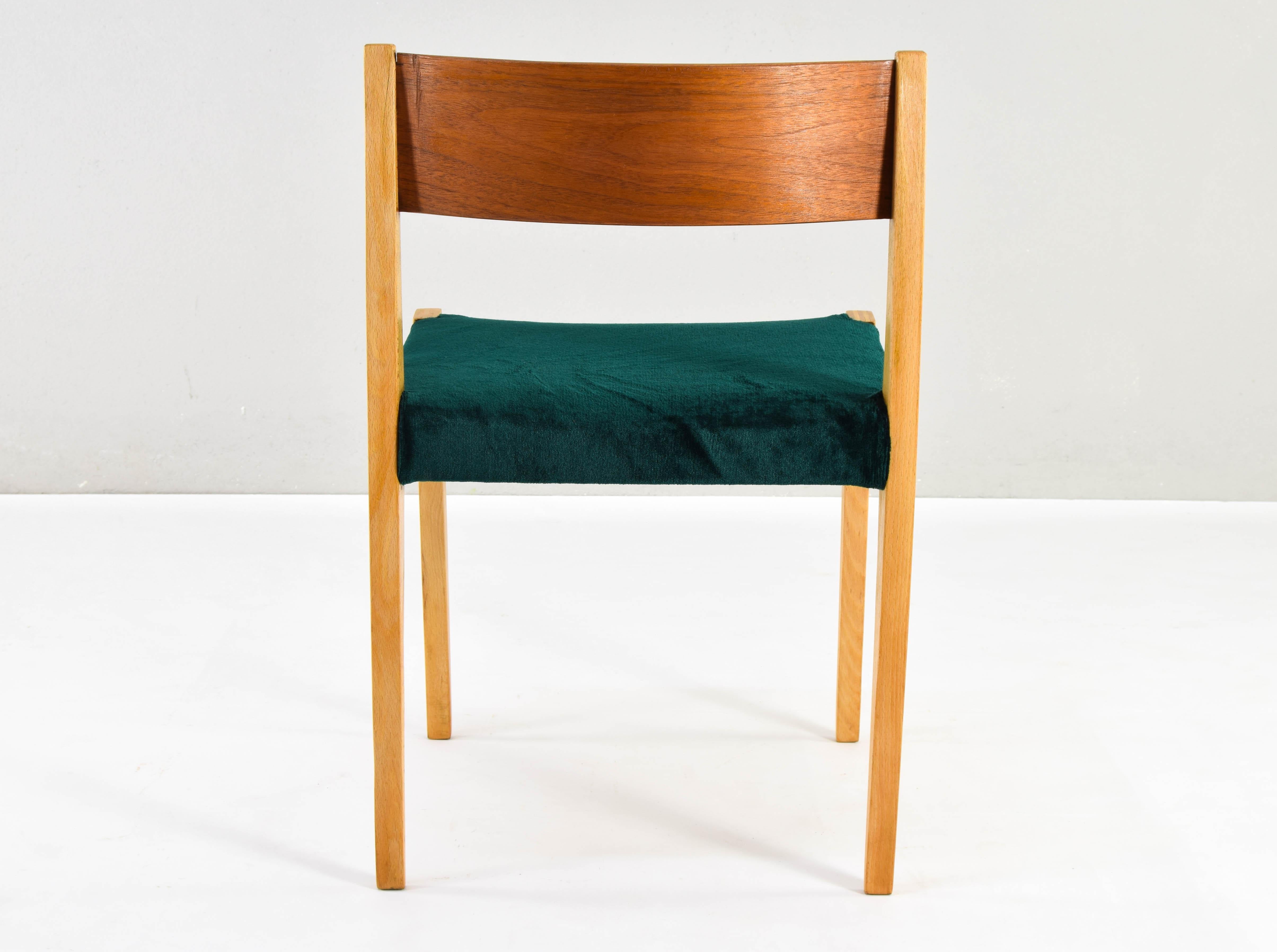 Set of Mid Century Scandinavian Modern in the manner of Cadovius Pia Chair 60s For Sale 5