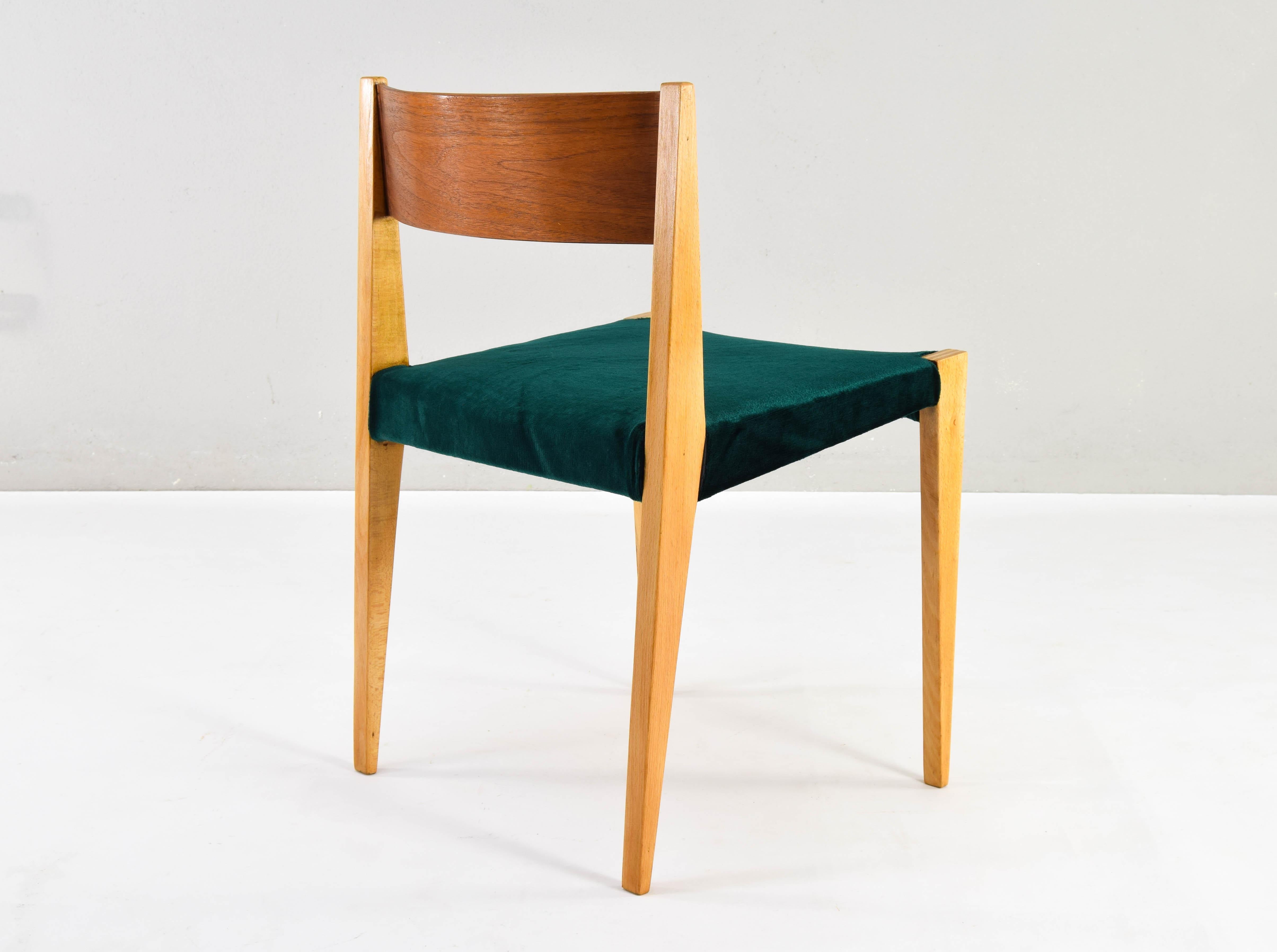 Set of Mid Century Scandinavian Modern in the manner of Cadovius Pia Chair 60s For Sale 6
