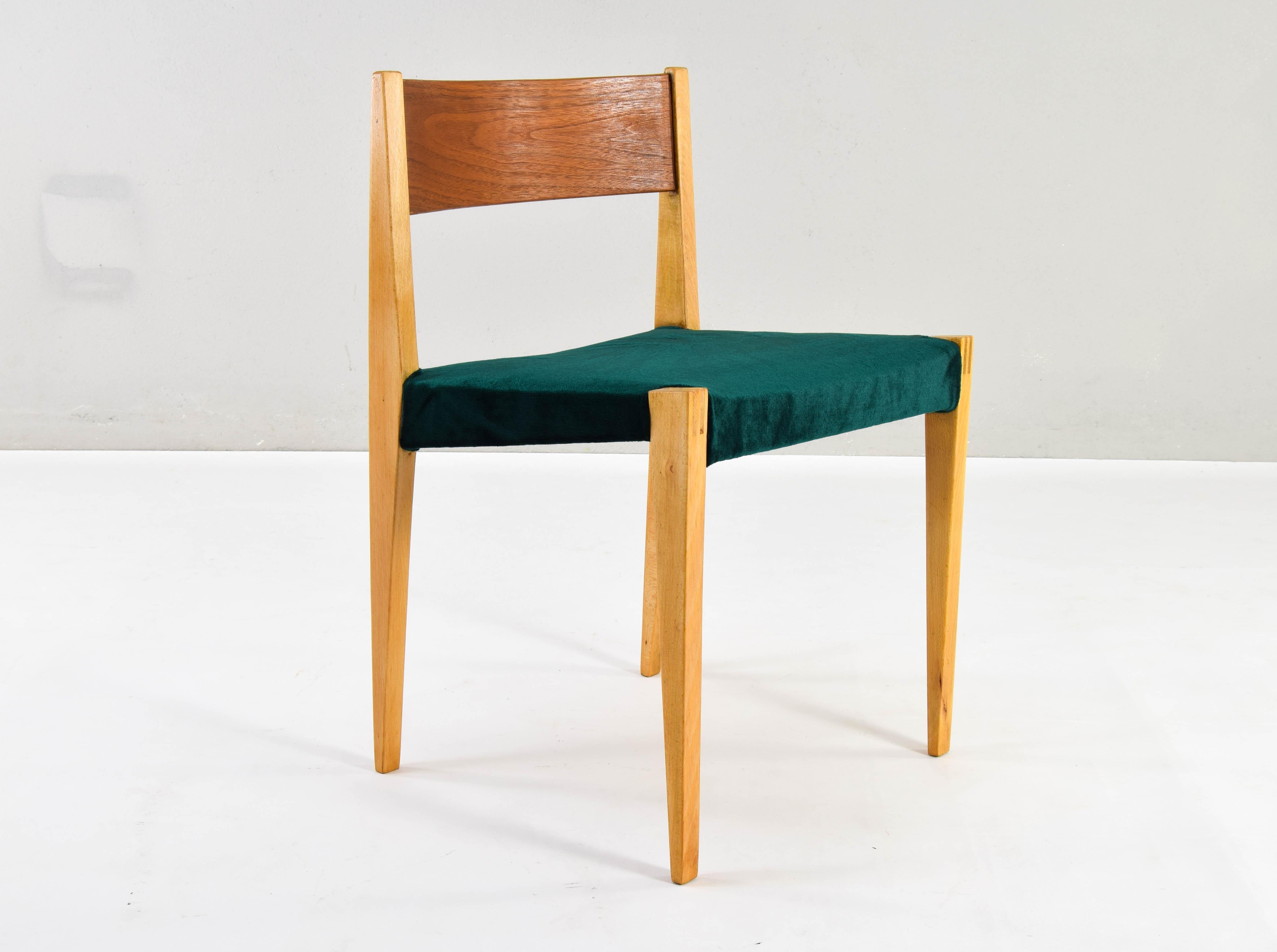 Set of Mid Century Scandinavian Modern in the manner of Cadovius Pia Chair 60s For Sale 8