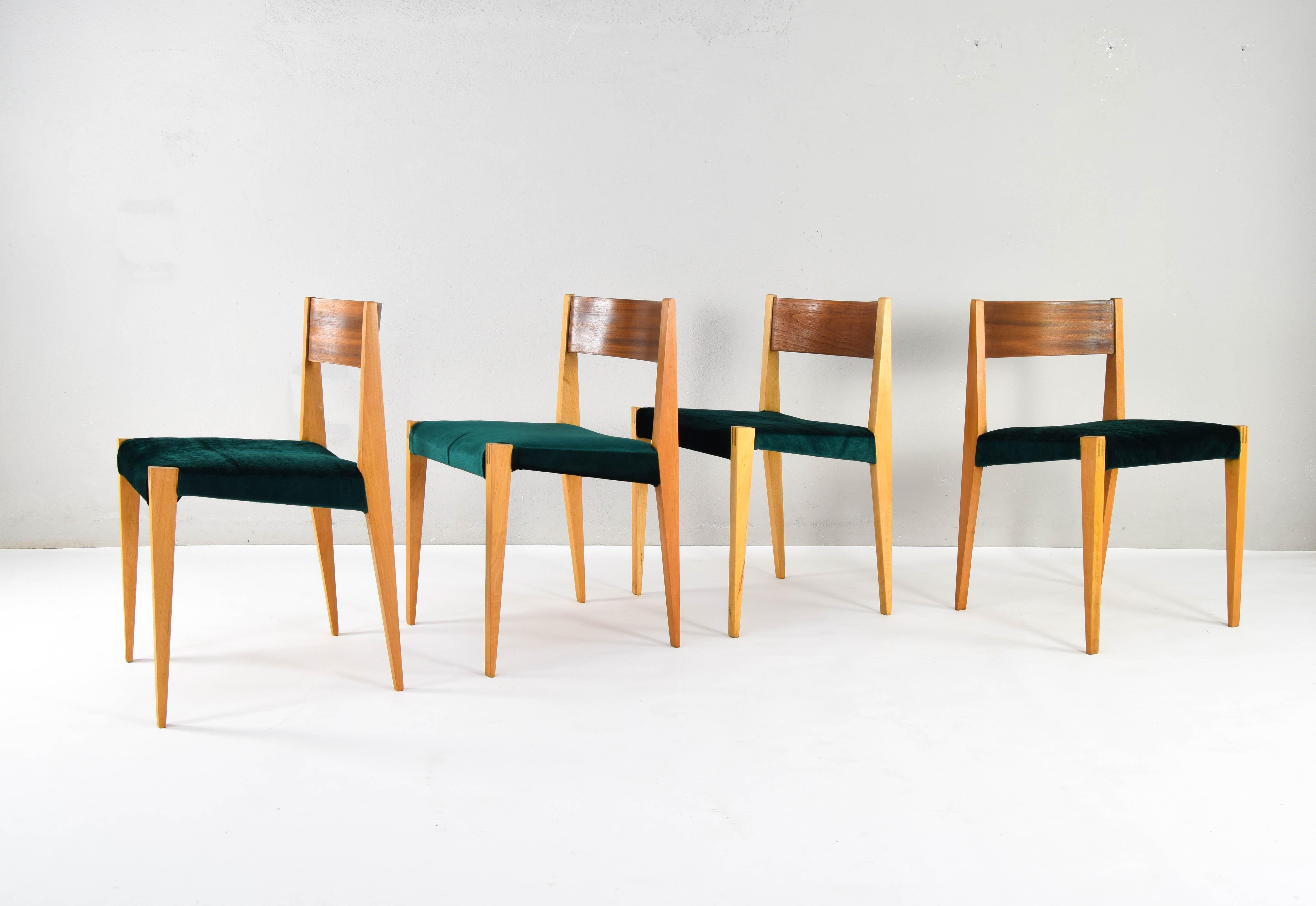 Ensemble de chaises scandinaves modernes du milieu du siècle dernier à la manière de Cadovius Pia, années 60 Bon état - En vente à Escalona, Toledo