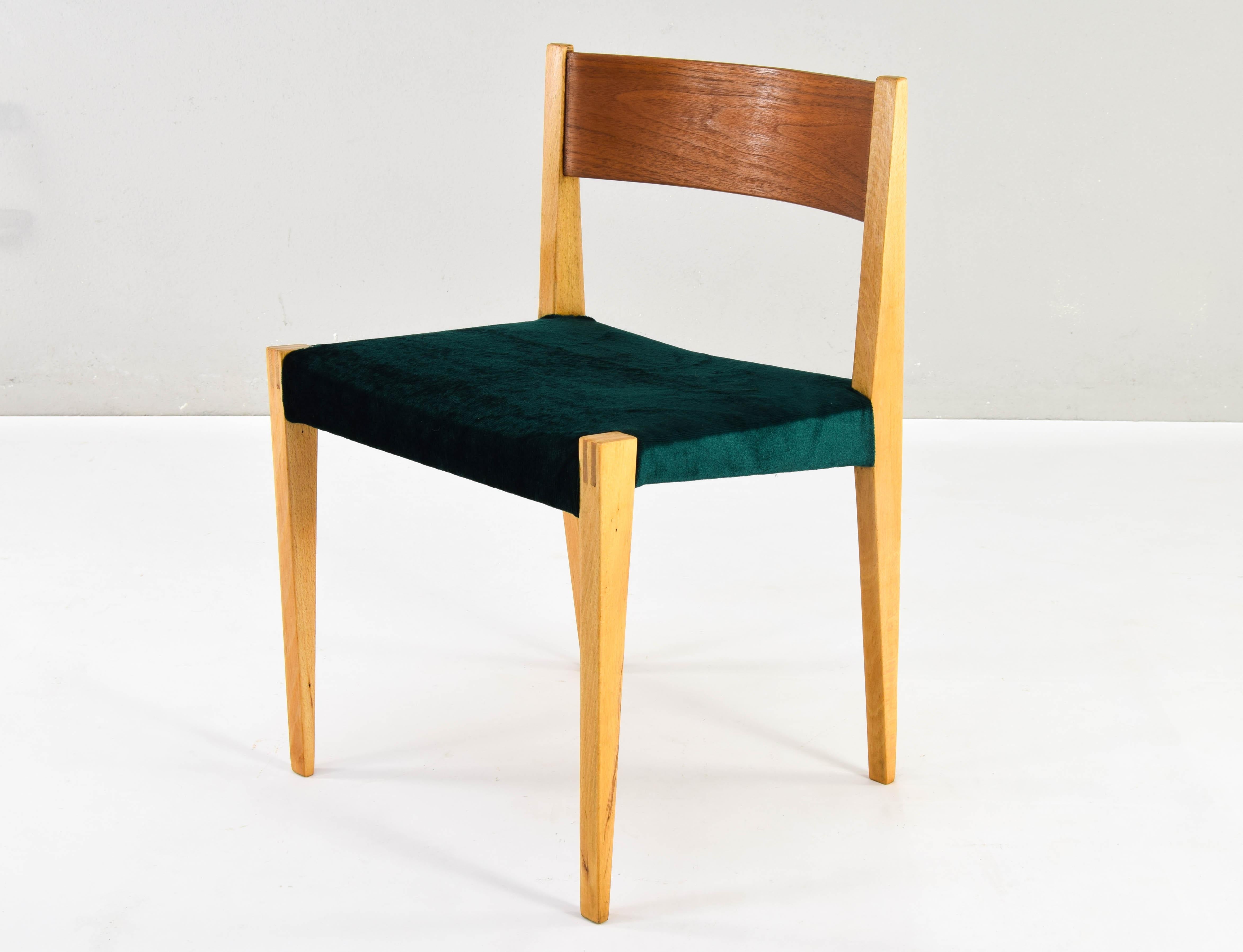 Set of Mid Century Scandinavian Modern in the manner of Cadovius Pia Chair 60s For Sale 2