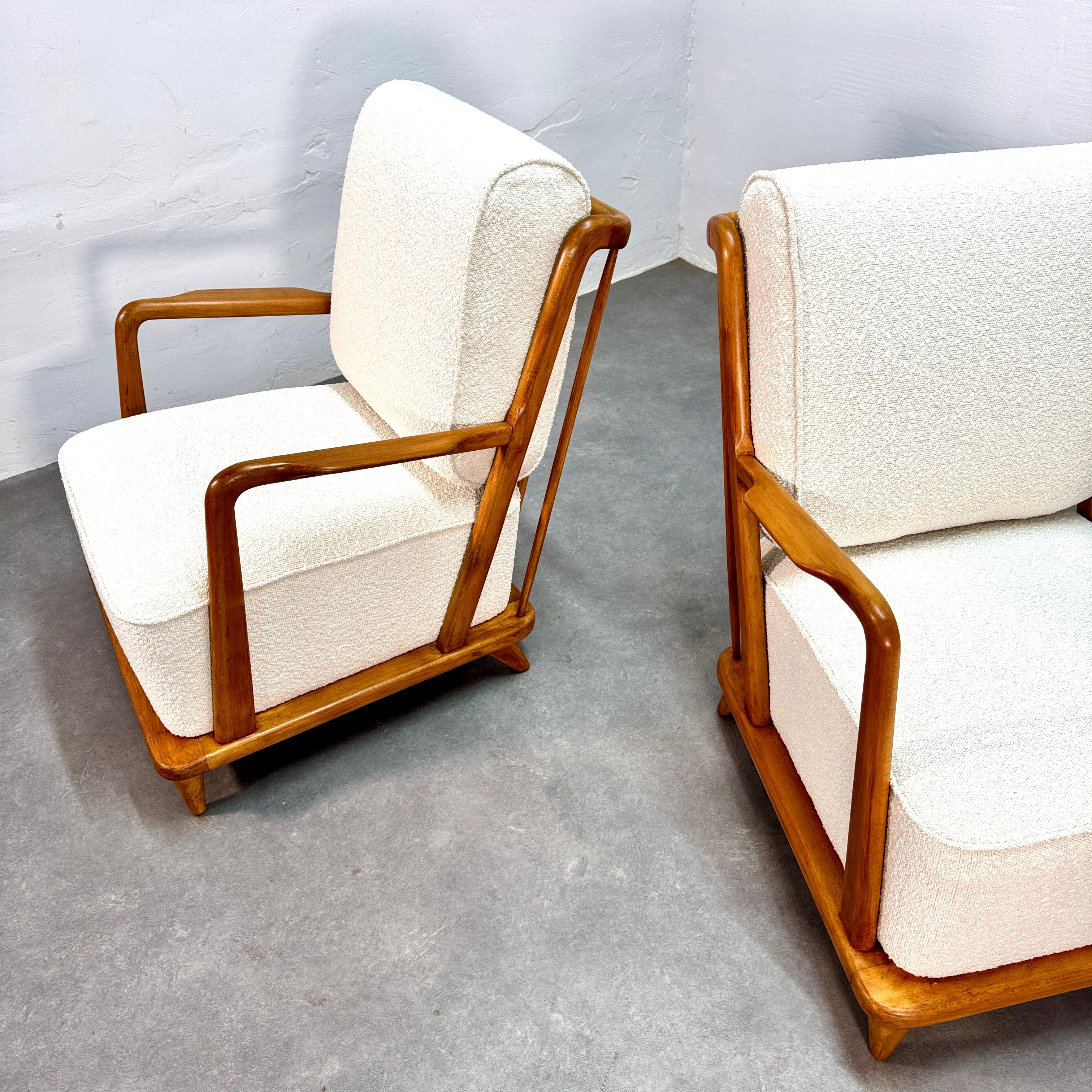 Set of Mid-Century spindle back cherrywood loungechairs. 6