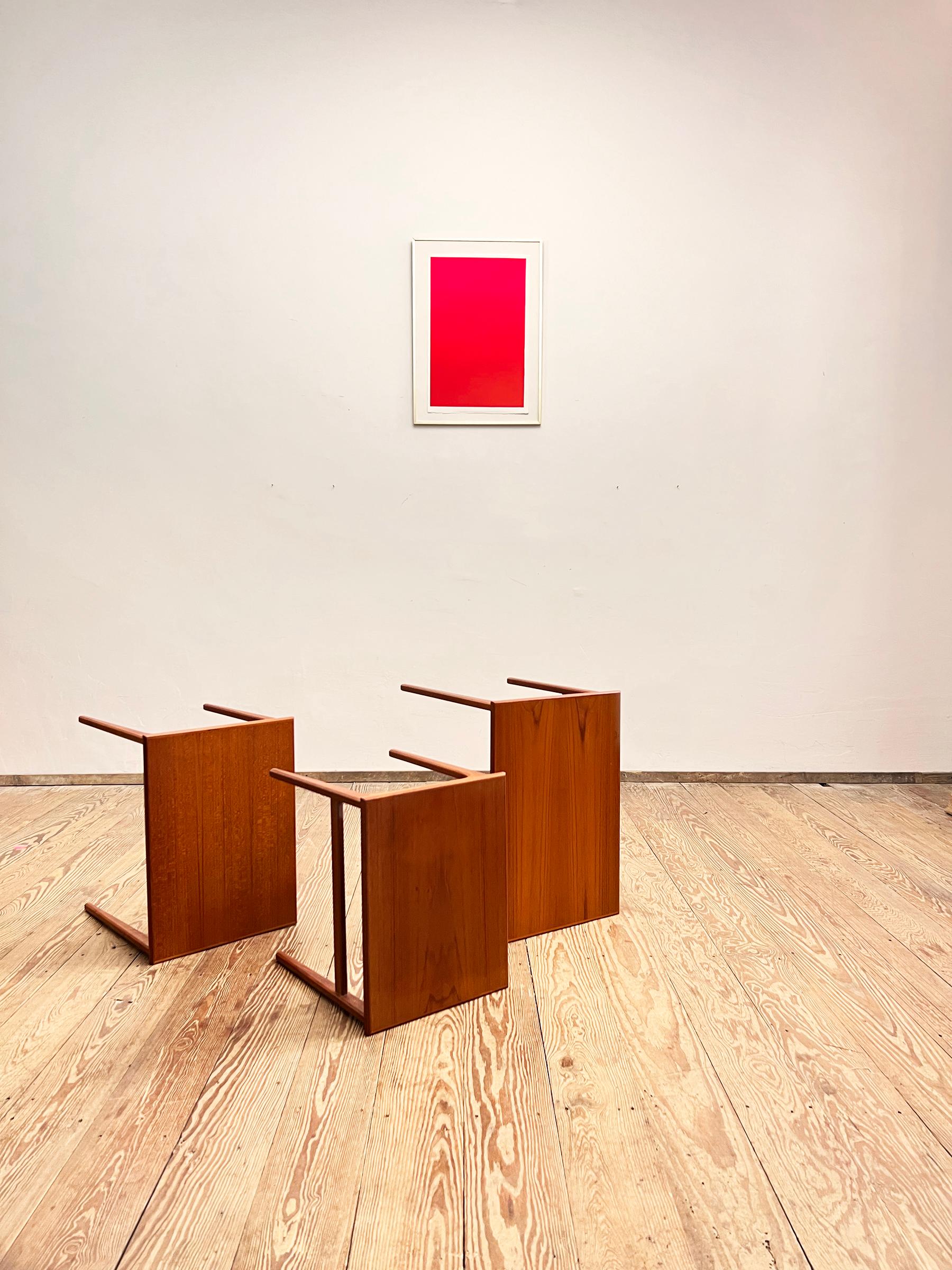 Set of Mid Century Teak Boat-Shaped Nesting, Coffee or Sofa Tables, 1960s In Good Condition In München, Bavaria