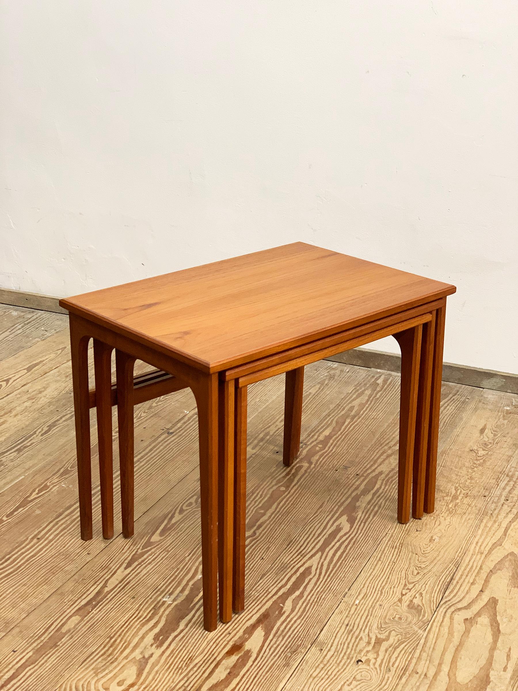 Mid-20th Century Set of Mid Century Teak Boat-Shaped Nesting, Coffee or Sofa Tables, 1960s