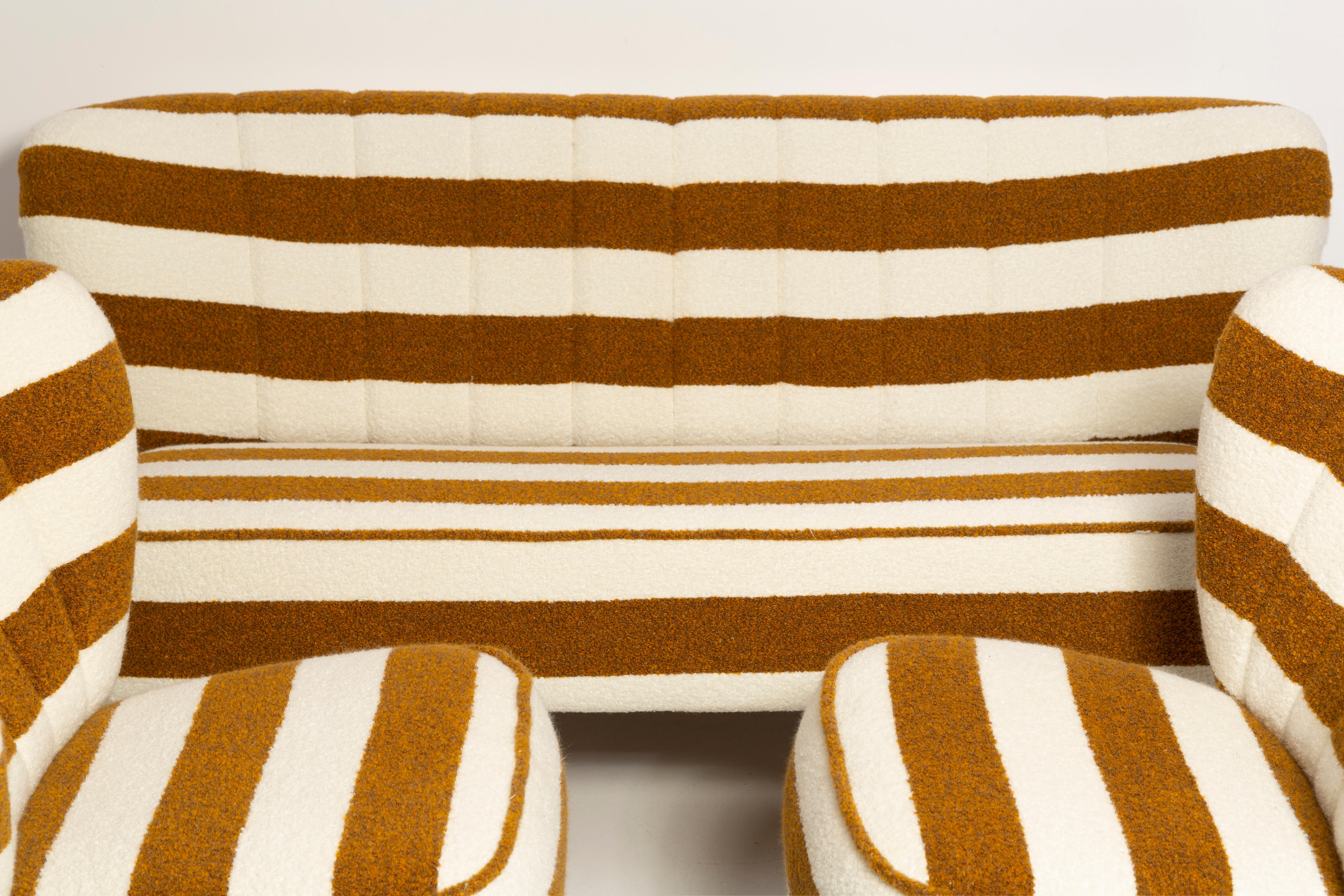 Bouclé Set of Mid Century White and Mustard Boucle Sofa and Armchairs, Europe, 1960s For Sale