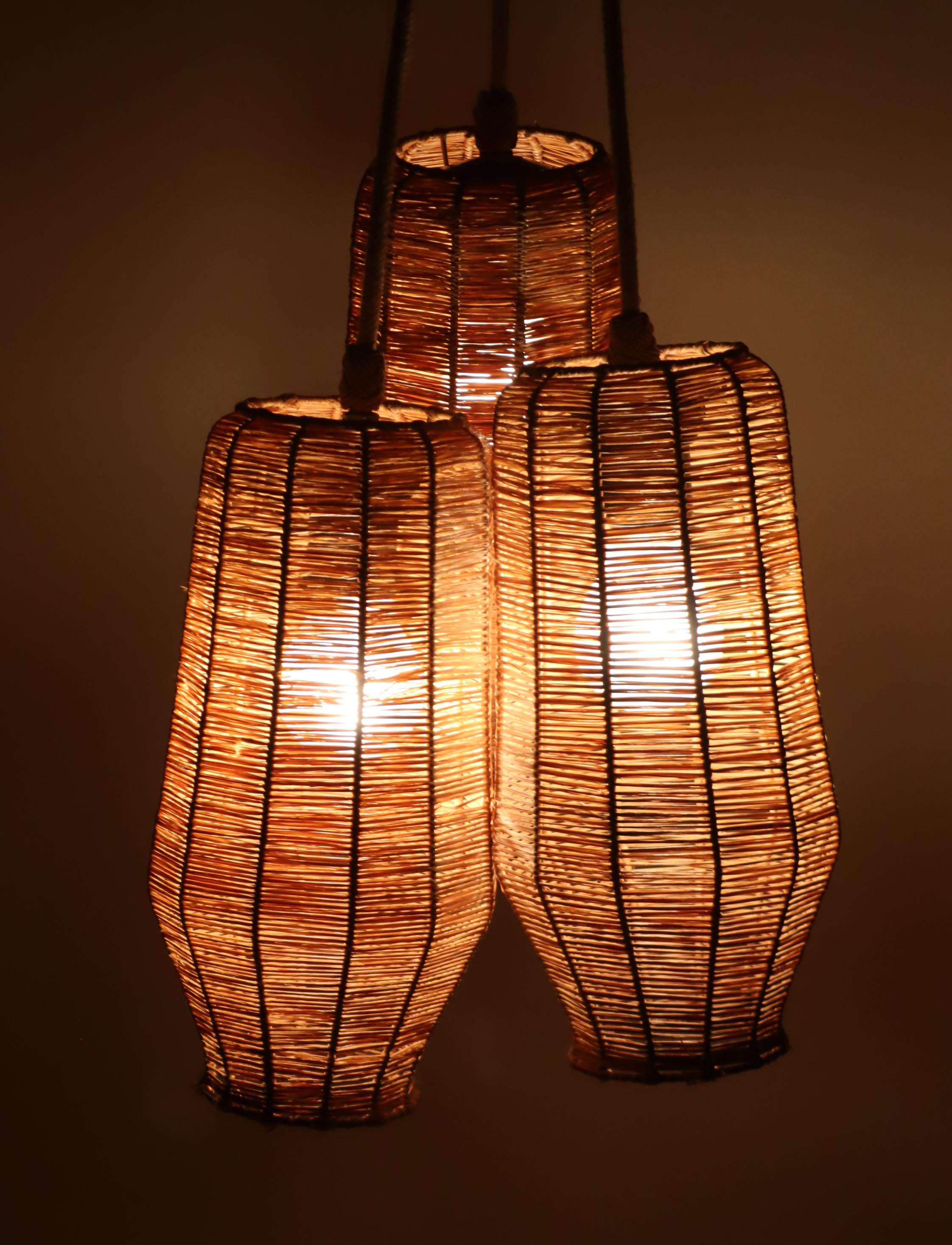 Set of Mid-eCntury Modern Straw Pendant Lights From the 1950s For Sale 4