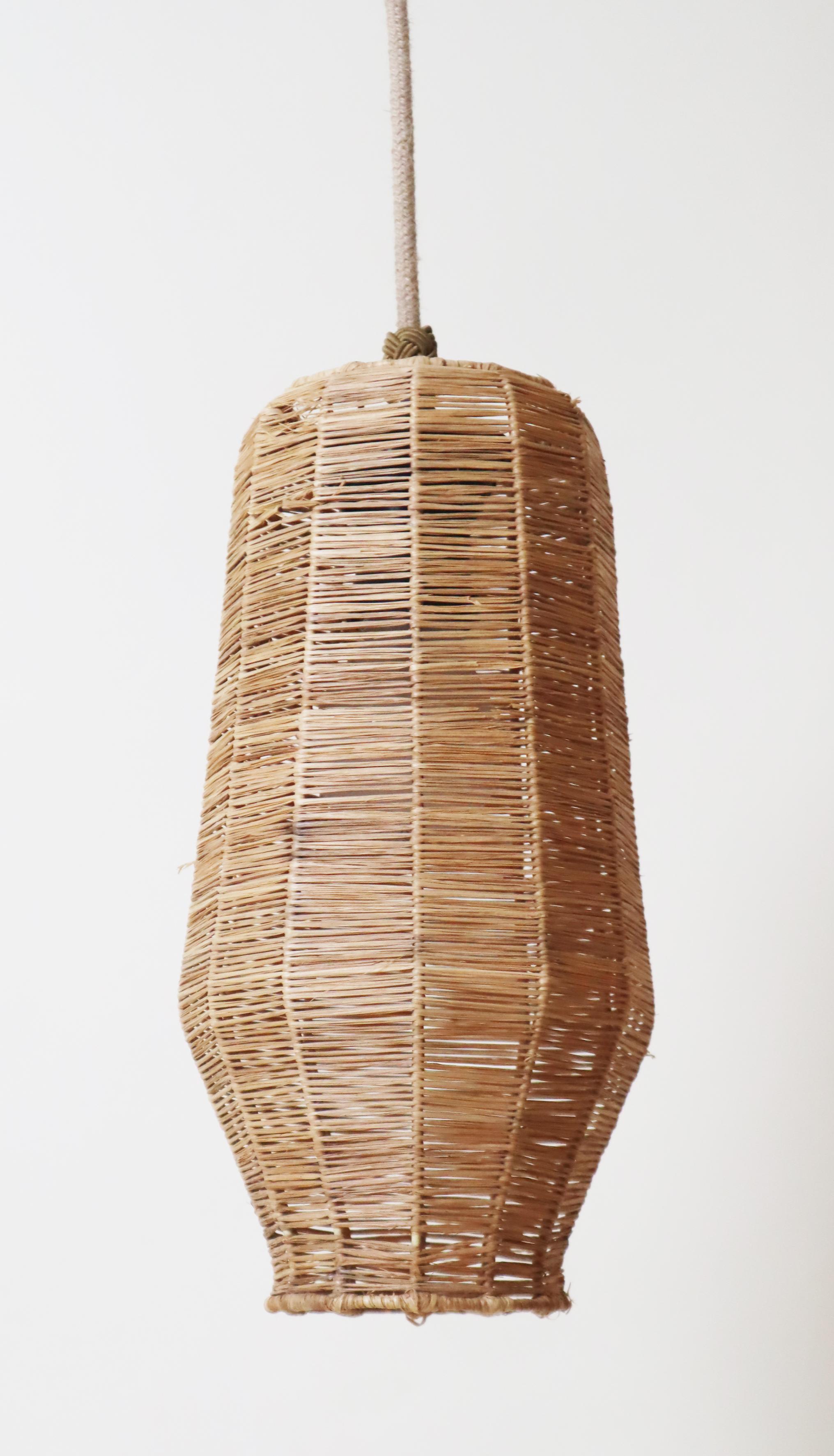 Mid-Century Modern Set of Mid-eCntury Modern Straw Pendant Lights From the 1950s For Sale