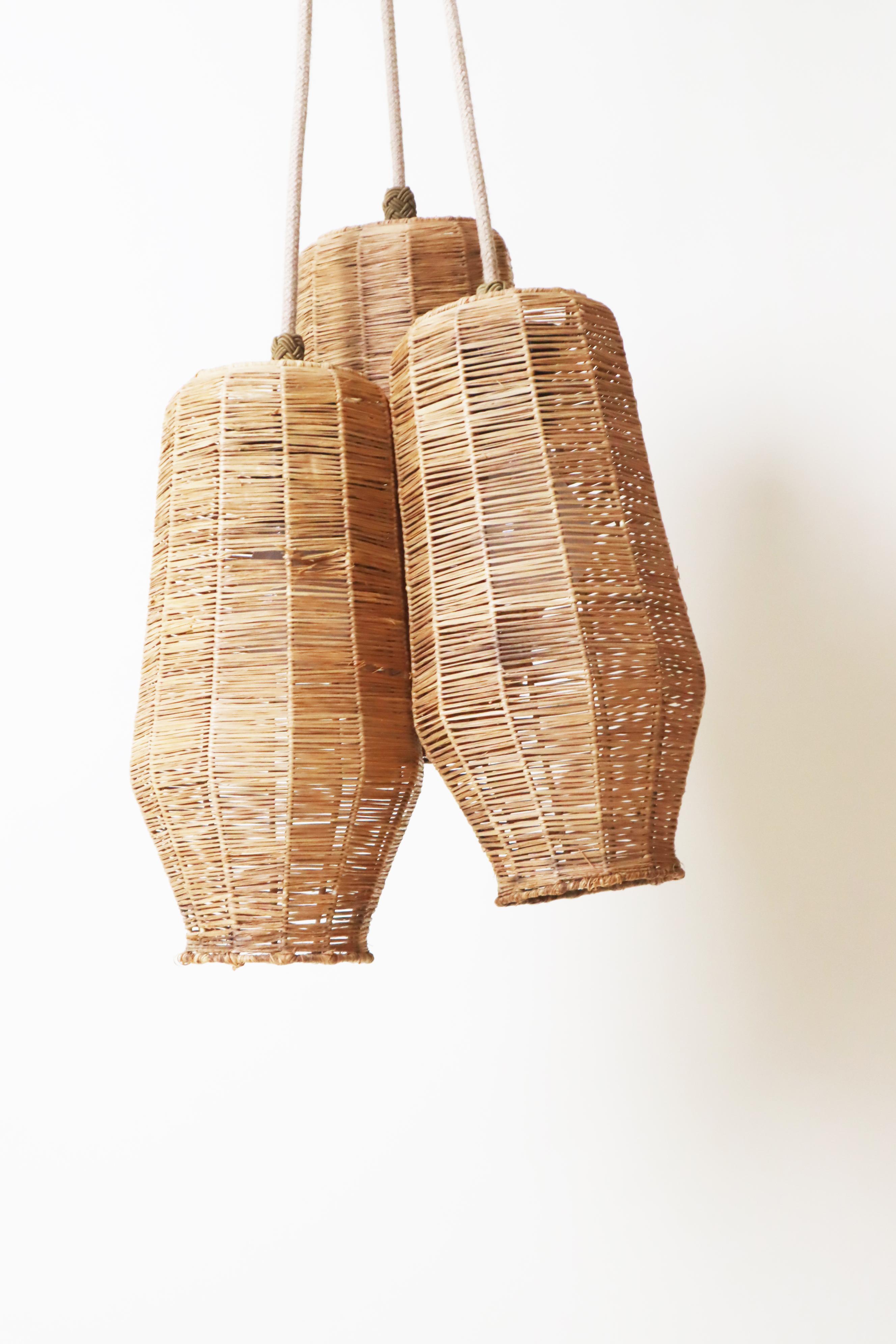 Set of Mid-eCntury Modern Straw Pendant Lights From the 1950s In Fair Condition For Sale In Hannover, DE