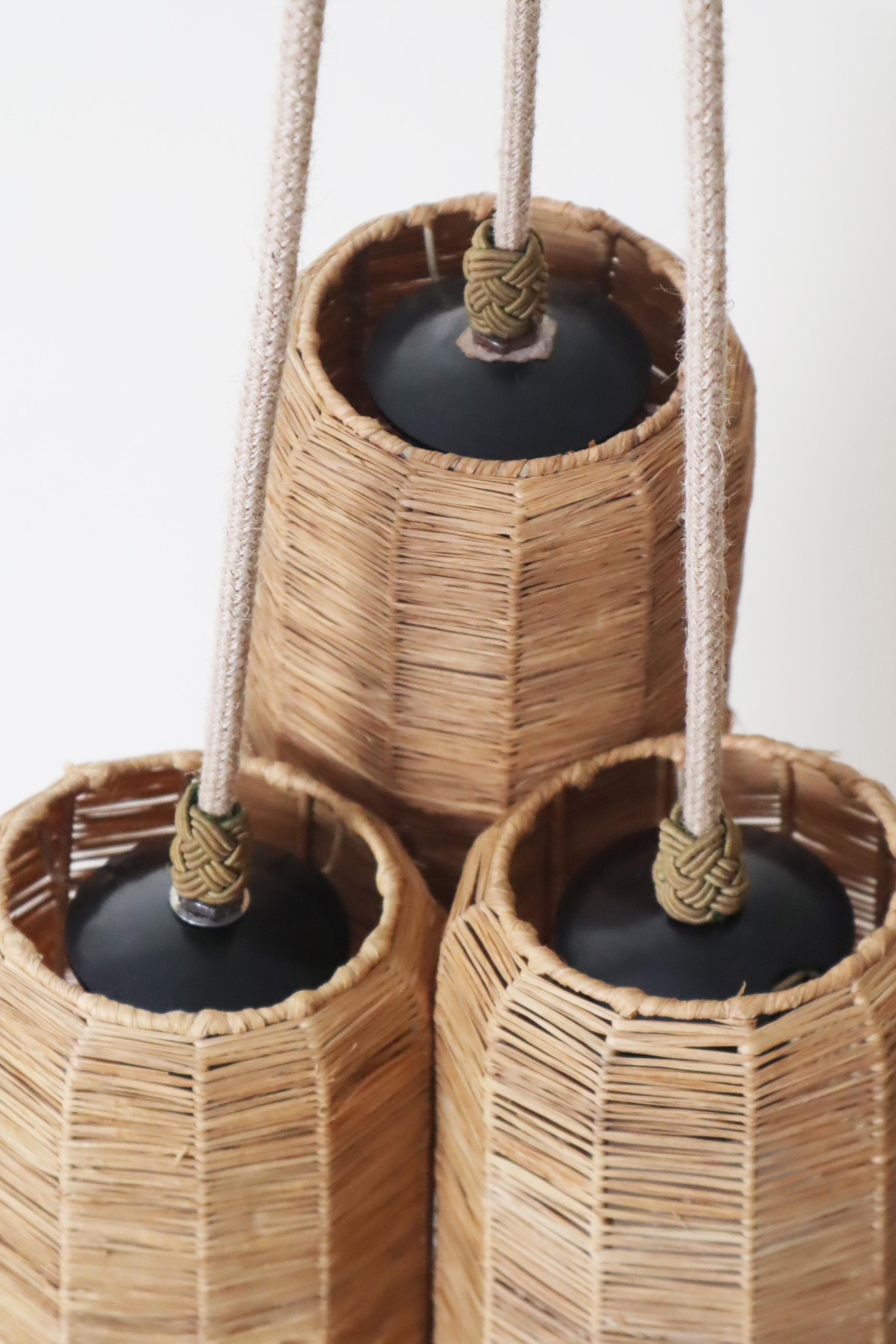 Set of Mid-eCntury Modern Straw Pendant Lights From the 1950s For Sale 1