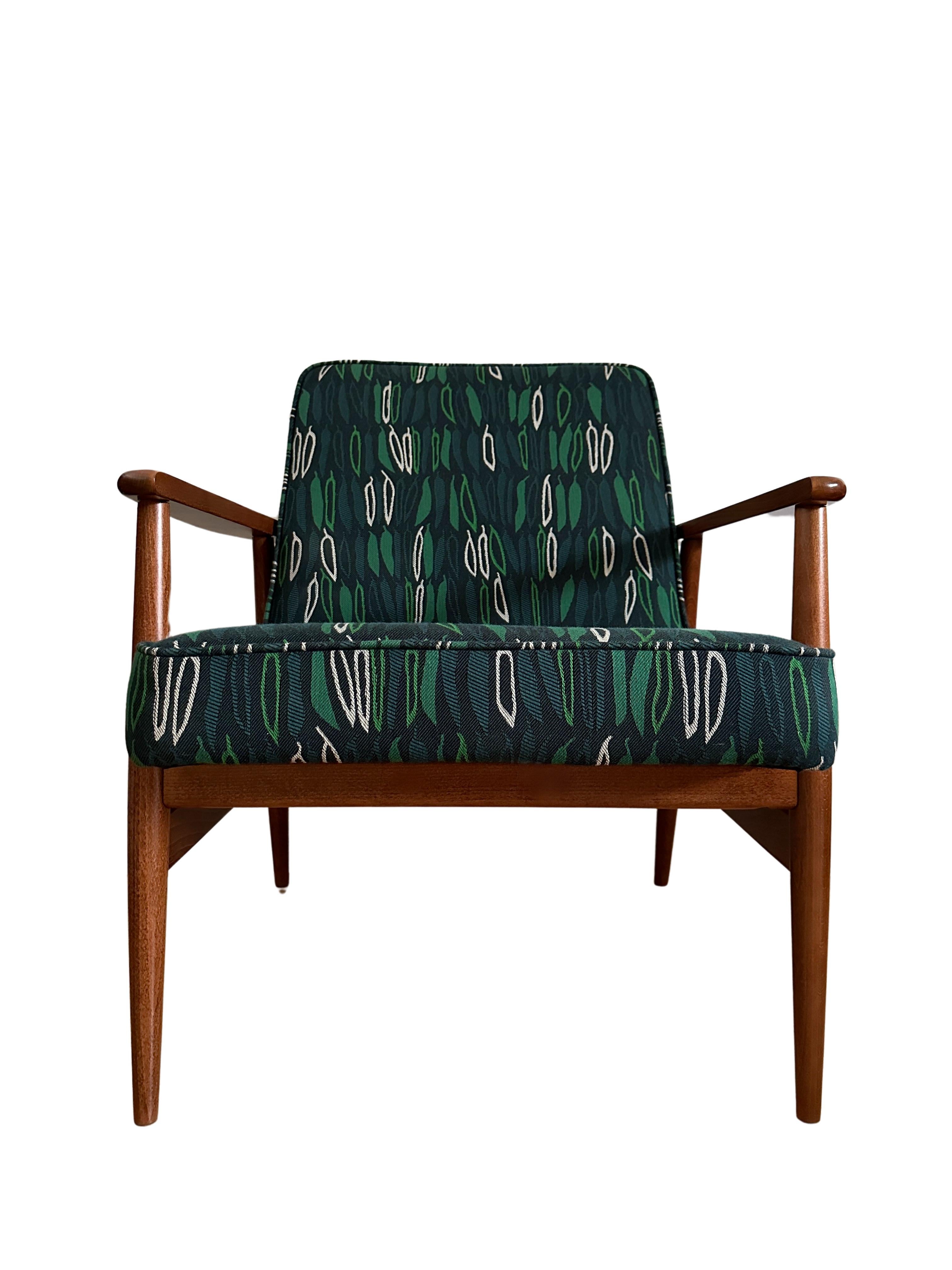 Hand-Crafted Set of Midcentury Armchairs, by Juliszu Kędziorek in Green Jacquard, 1960s For Sale