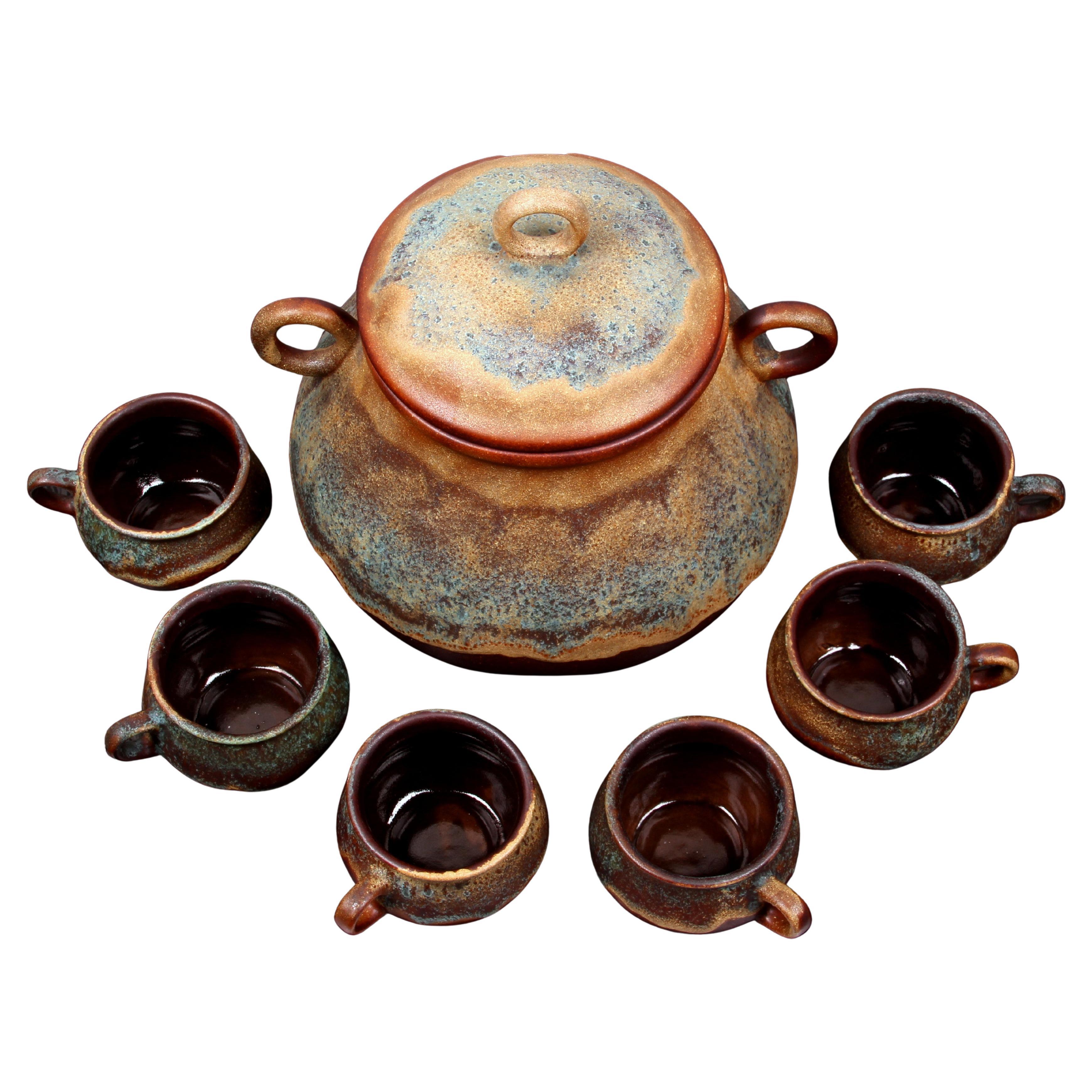 Set von kunstvollen Punch Bowle Punchbowle + 6 Tassen Finnland Art Töpferwaren aus der Mitte des Jahrhunderts