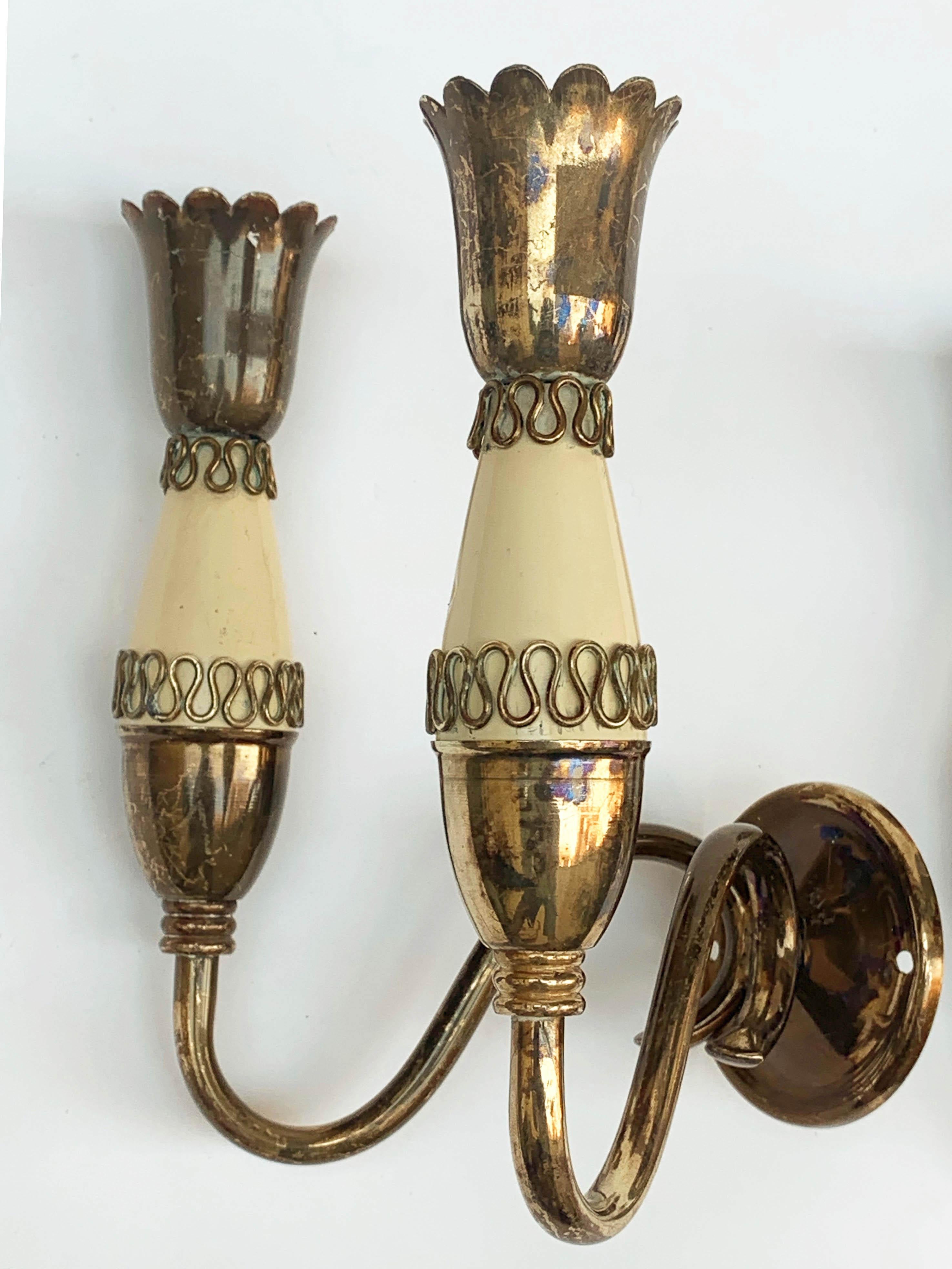 Set of Midcentury Brass and Enamel Metal Italian Sconces, Gio Ponti Style 1950s In Good Condition In Roma, IT