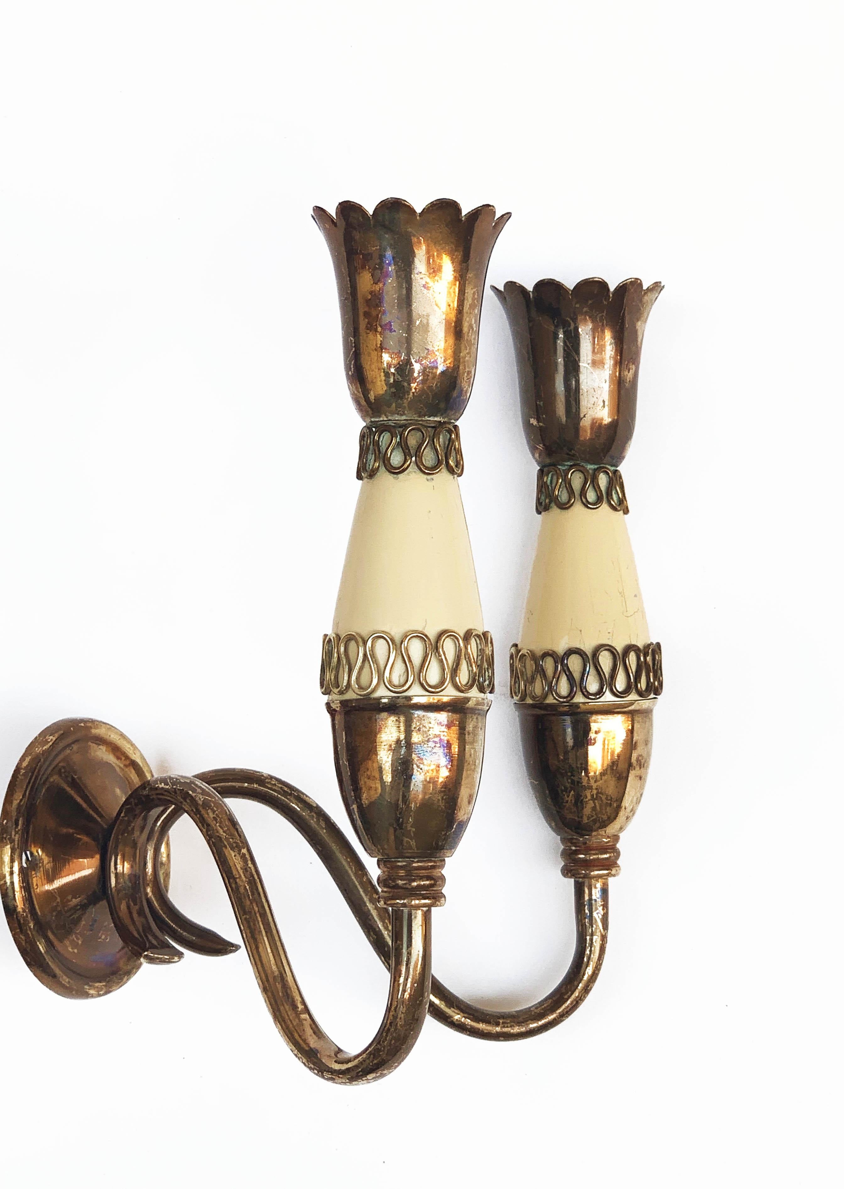 Set of Midcentury Brass and Enamel Metal Italian Sconces, Gio Ponti Style 1950s 3