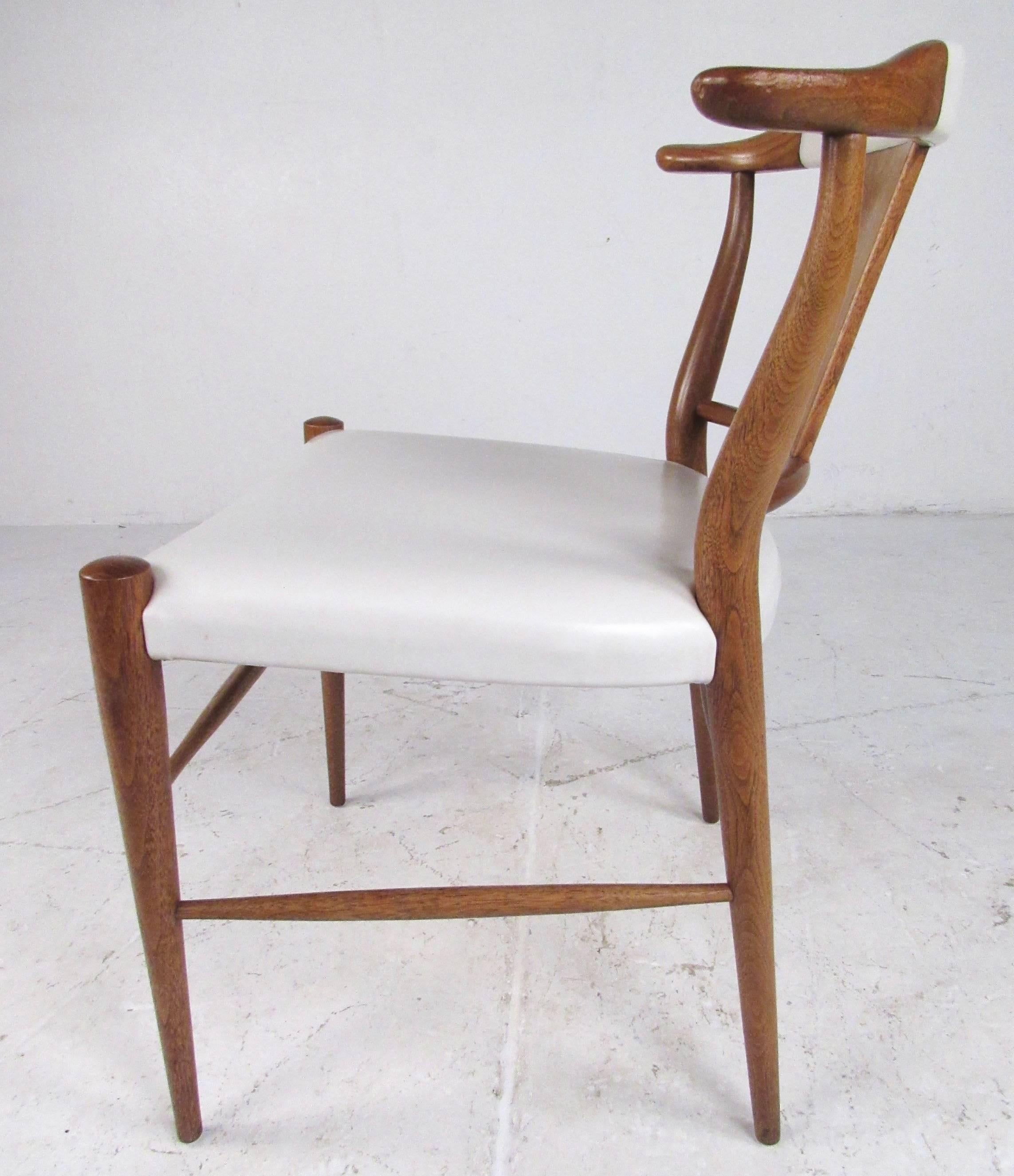 Set of Midcentury Leather Dining Chairs by Heritage Henredon 2