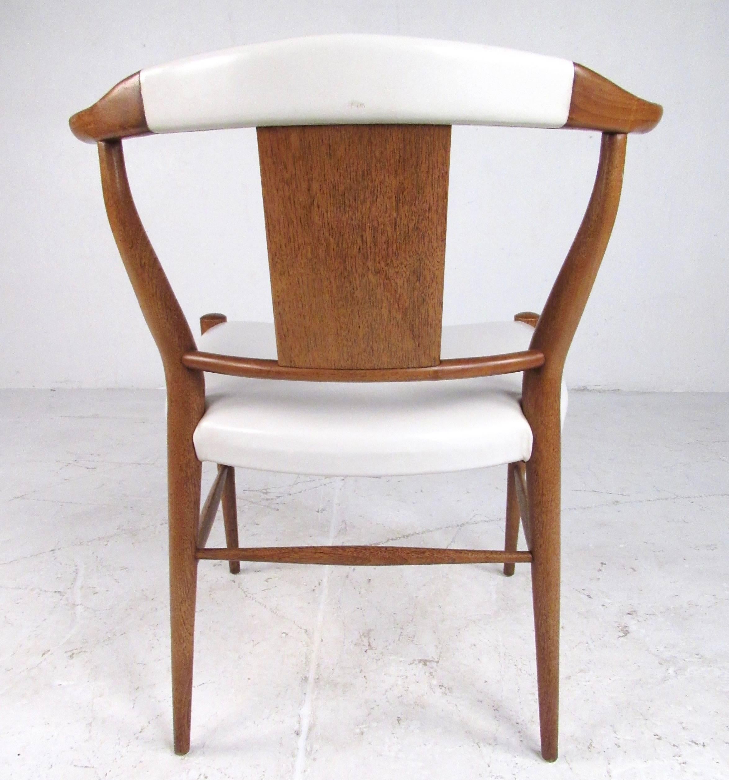 Set of Midcentury Leather Dining Chairs by Heritage Henredon 3