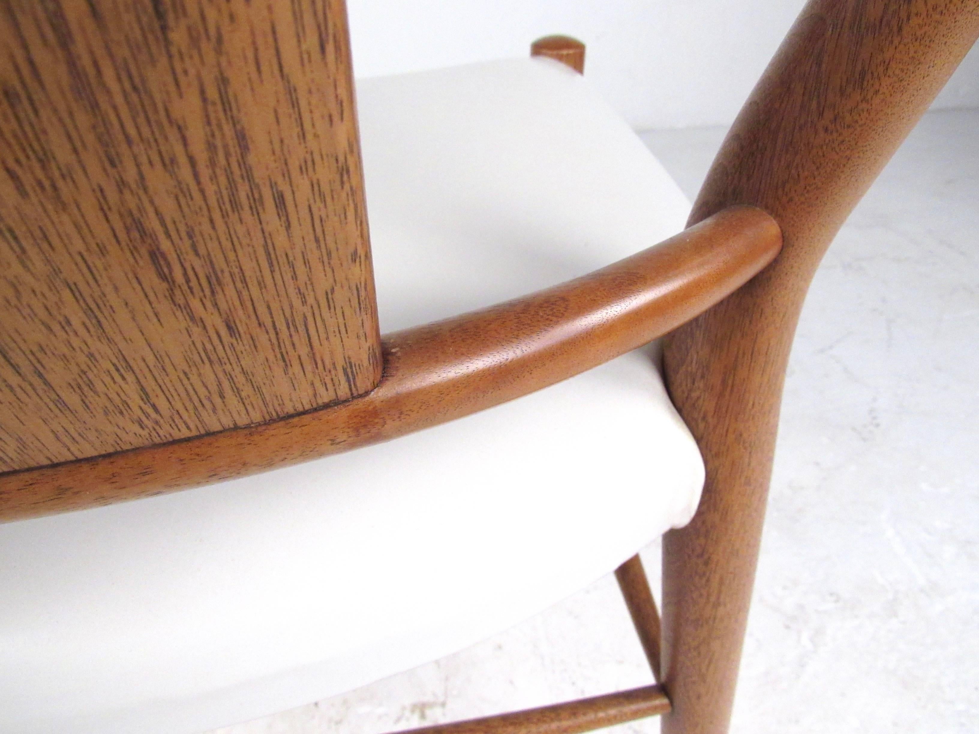 Set of Midcentury Leather Dining Chairs by Heritage Henredon 1