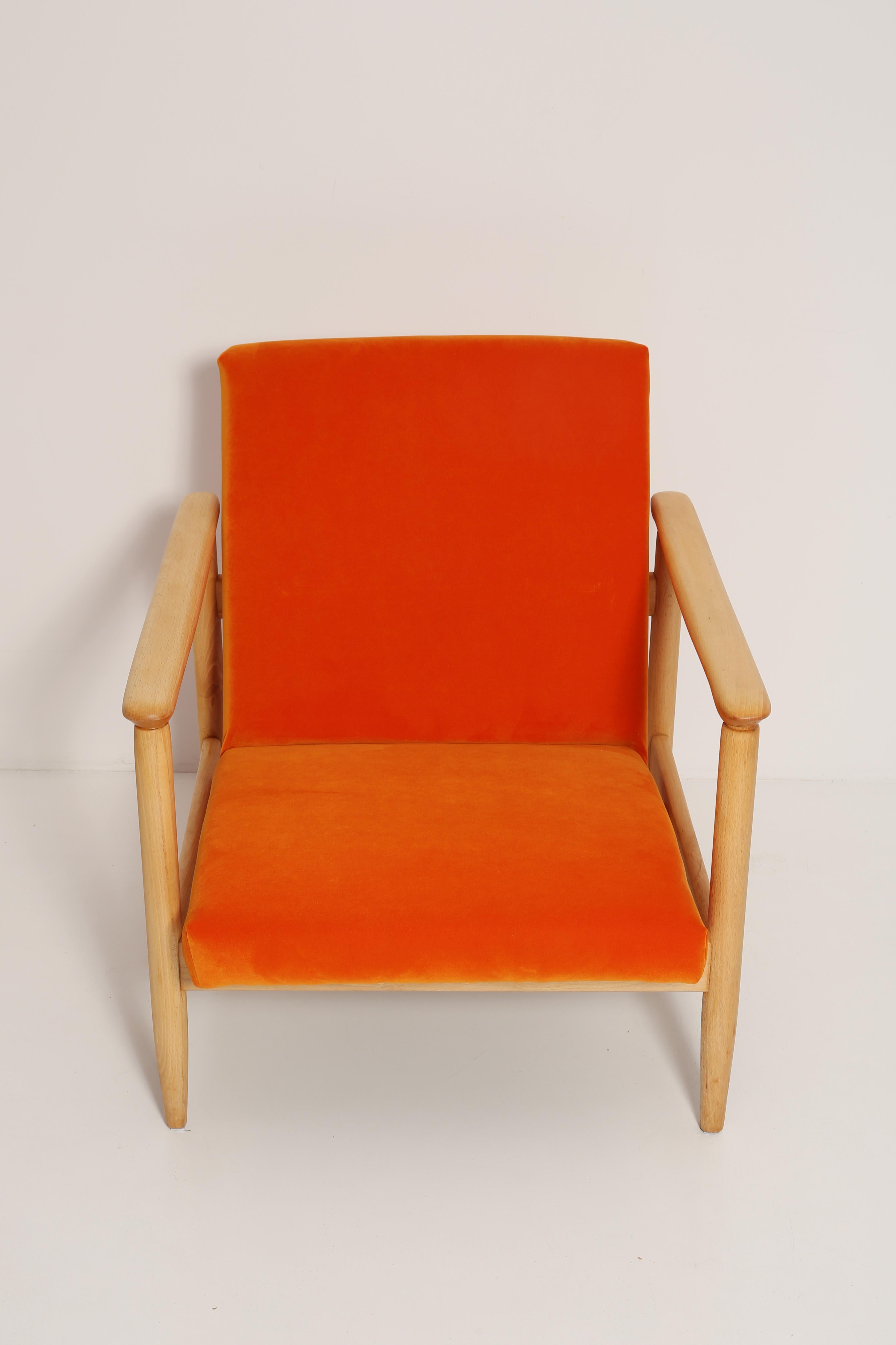 Set of Midcentury Orange Velvet Armchairs and Stools, Edmund Homa, Europe, 1960s For Sale 3