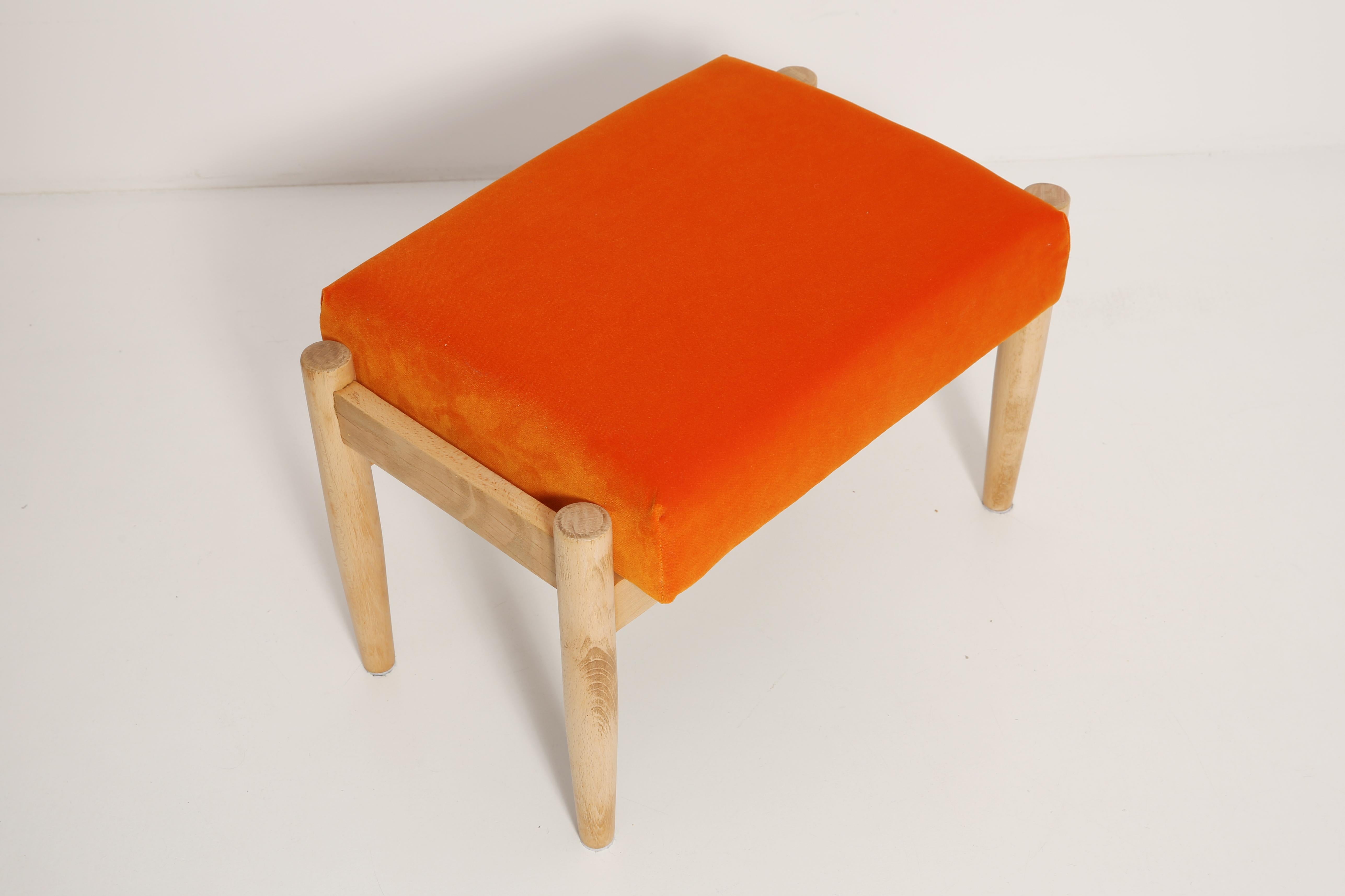 Set of Midcentury Orange Velvet Armchairs and Stools, Edmund Homa, Europe, 1960s For Sale 11