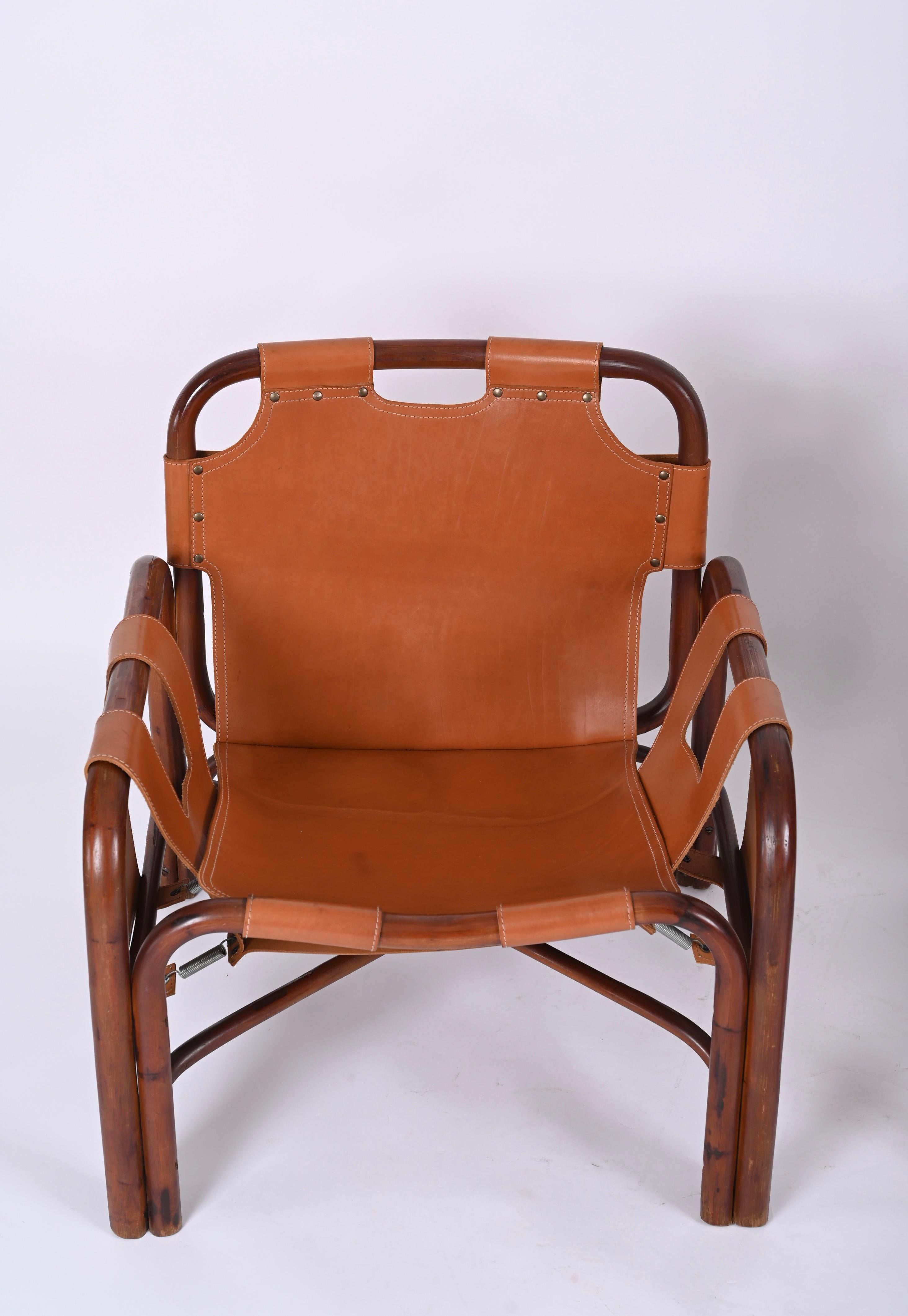 Set italienischer Sessel und Tisch aus Bambus und Leder aus der Mitte des Jahrhunderts, 1960er Jahre im Angebot 11