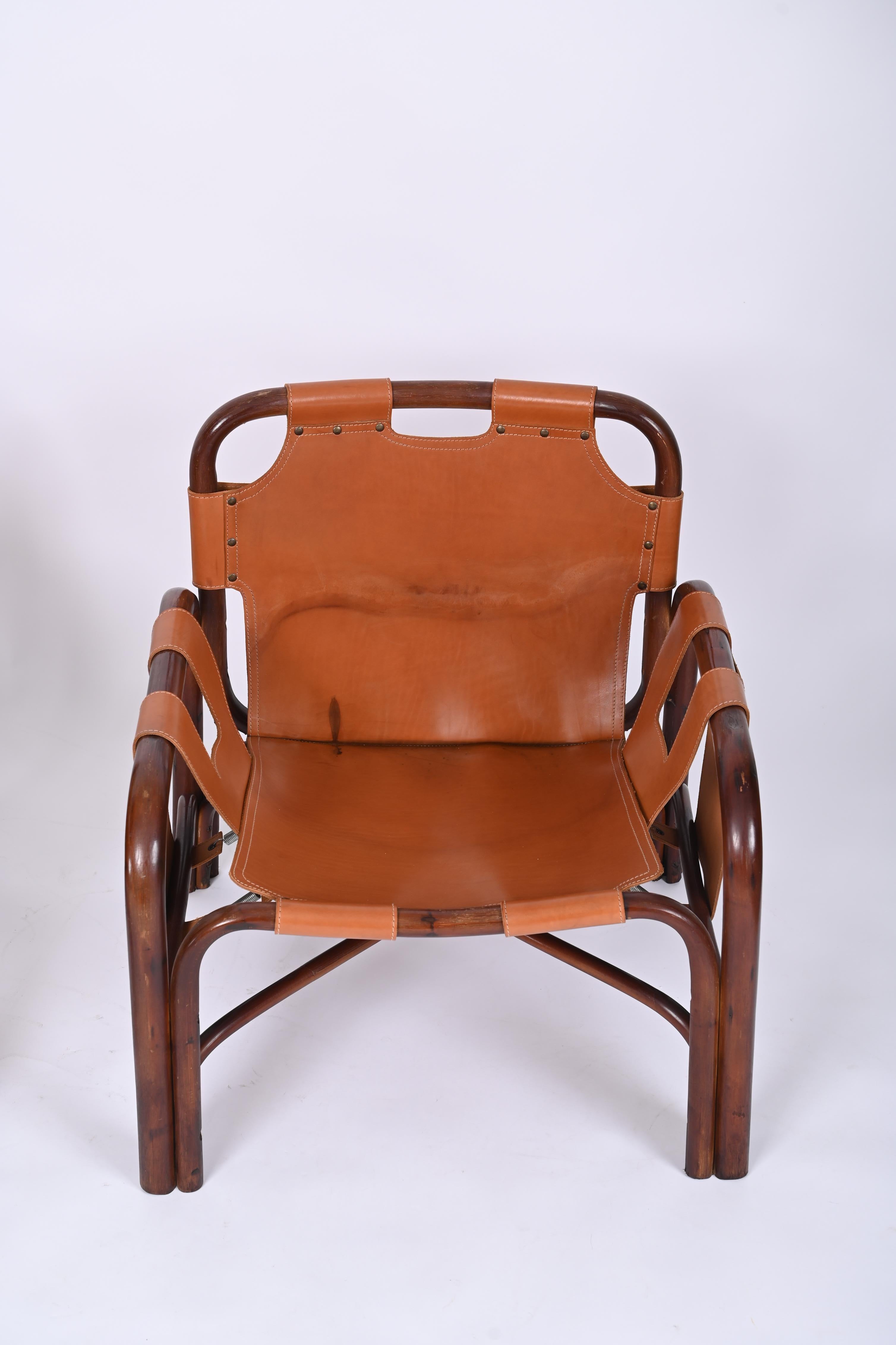 Ensemble de fauteuils et tables italiens en bambou et cuir du milieu du siècle dernier, années 1960 en vente 12