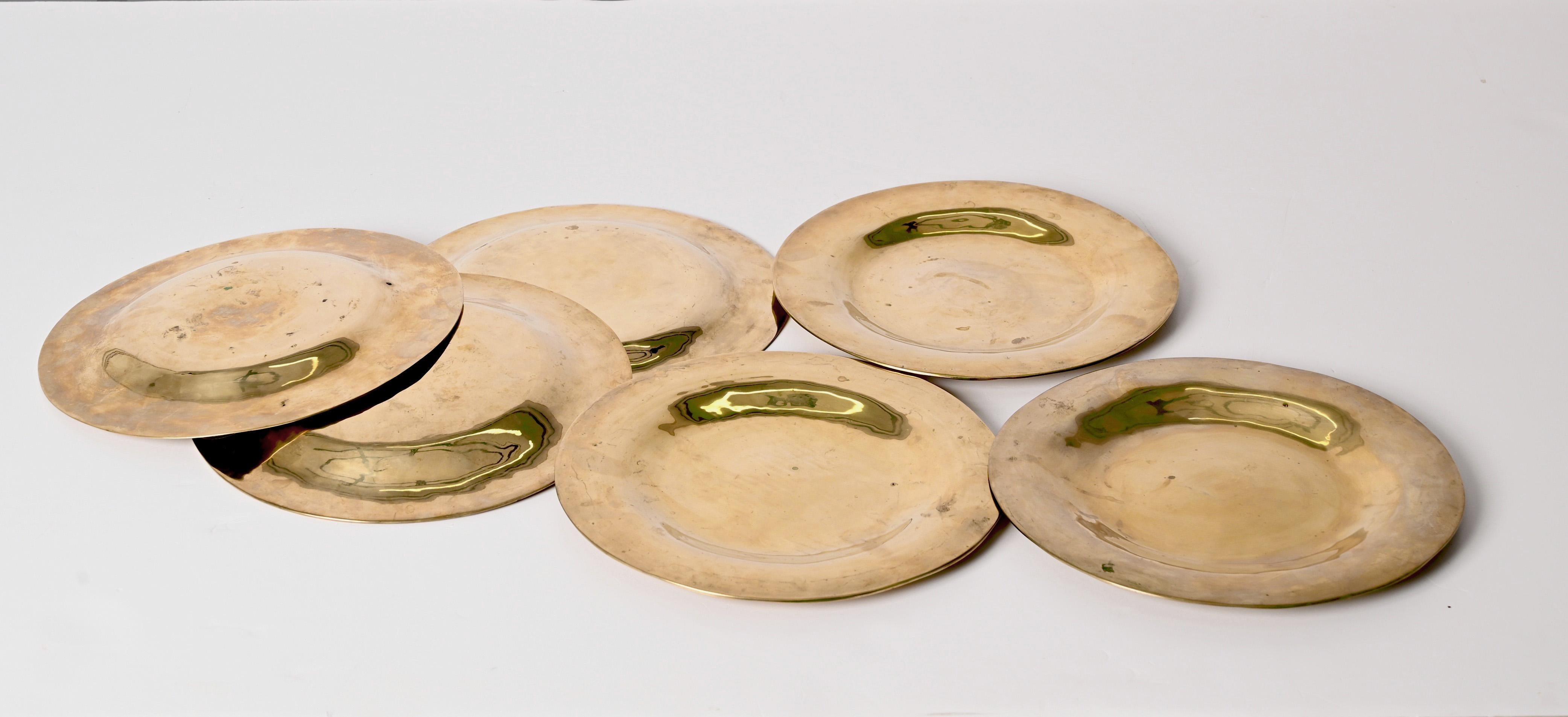 Set of Six Midcentury Round Brass Italian Dinner Plates, 1970s 6